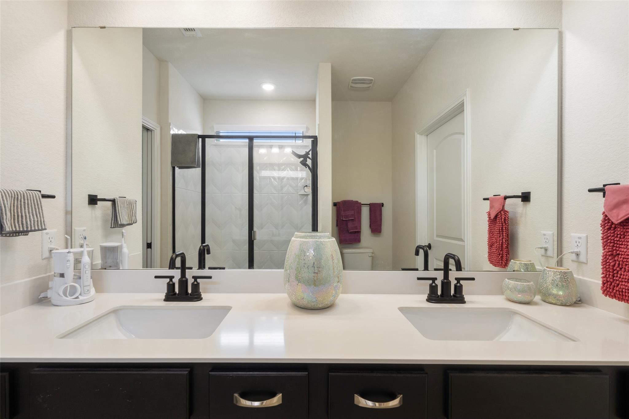 902 Saratoga Ln, Georgetown, TX 78633