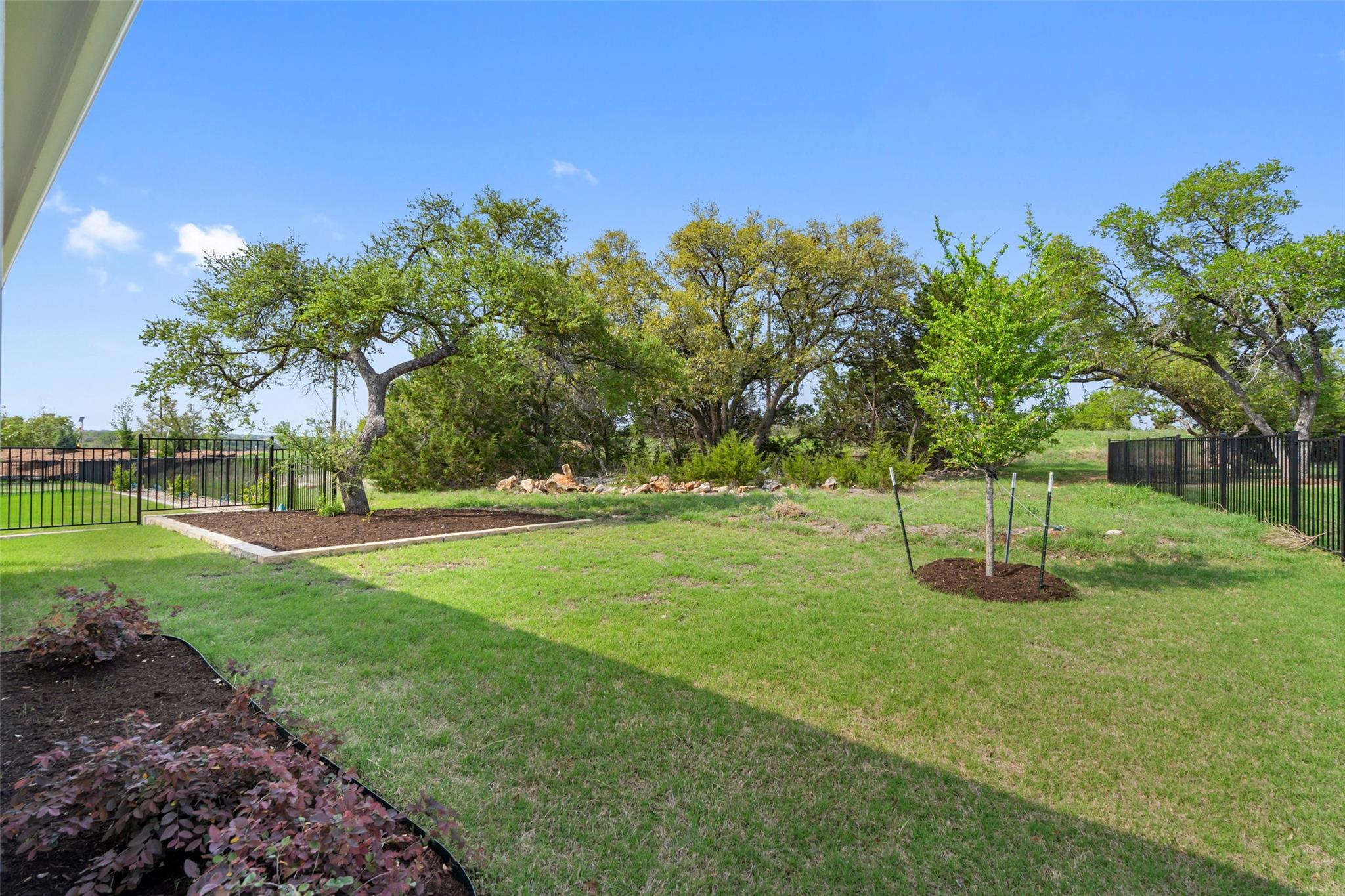 902 Saratoga Ln, Georgetown, TX 78633