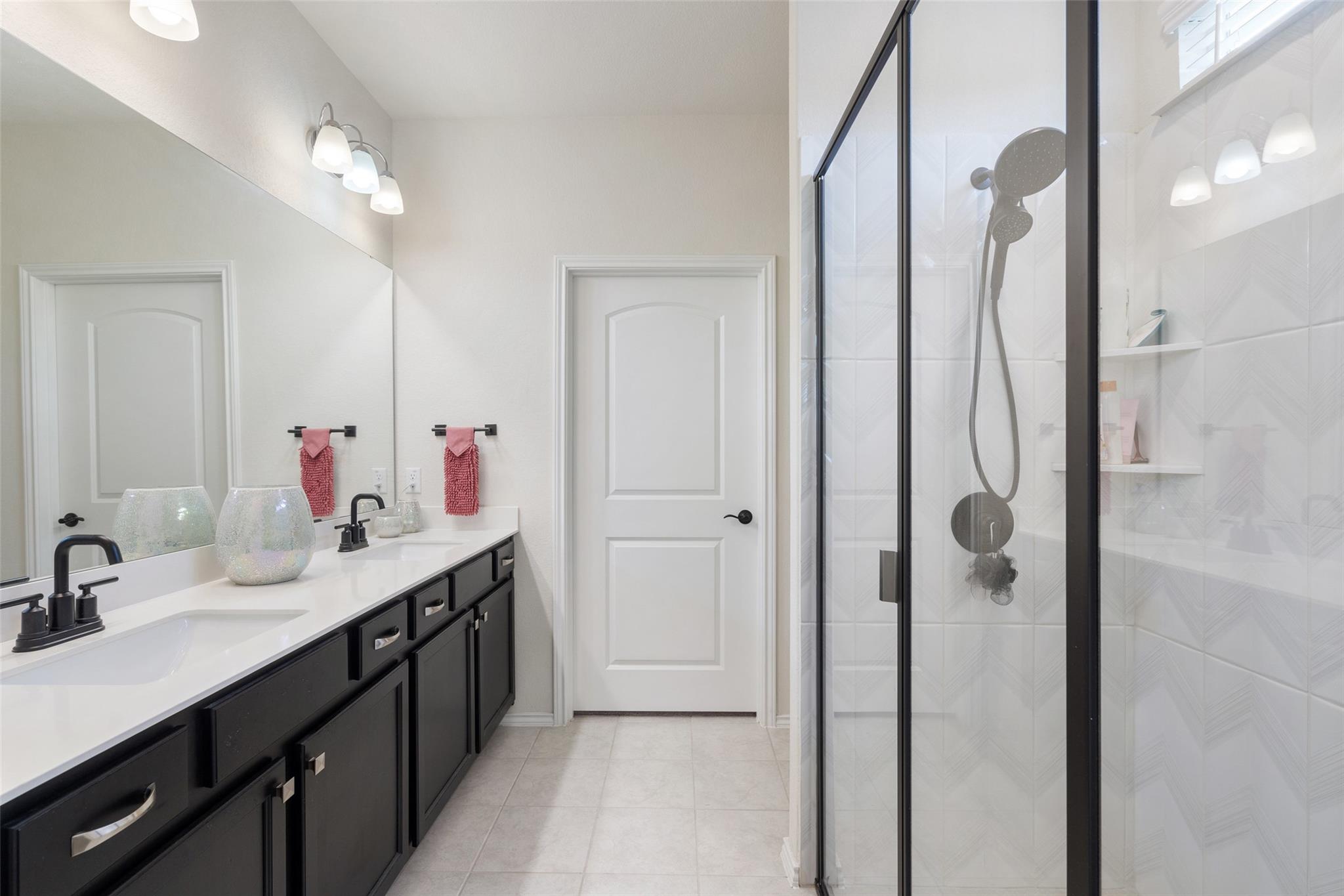 902 Saratoga Ln, Georgetown, TX 78633