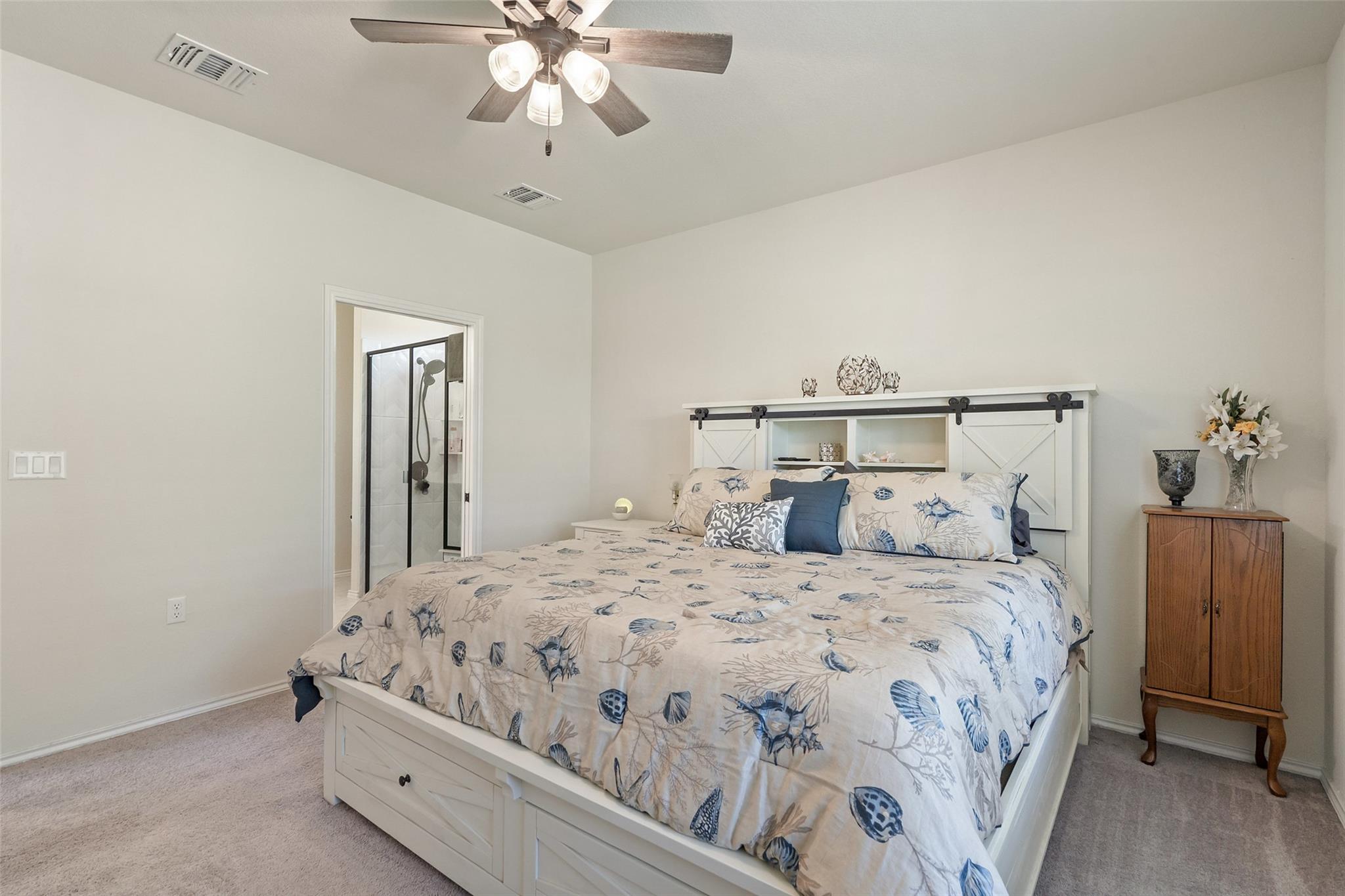 902 Saratoga Ln, Georgetown, TX 78633