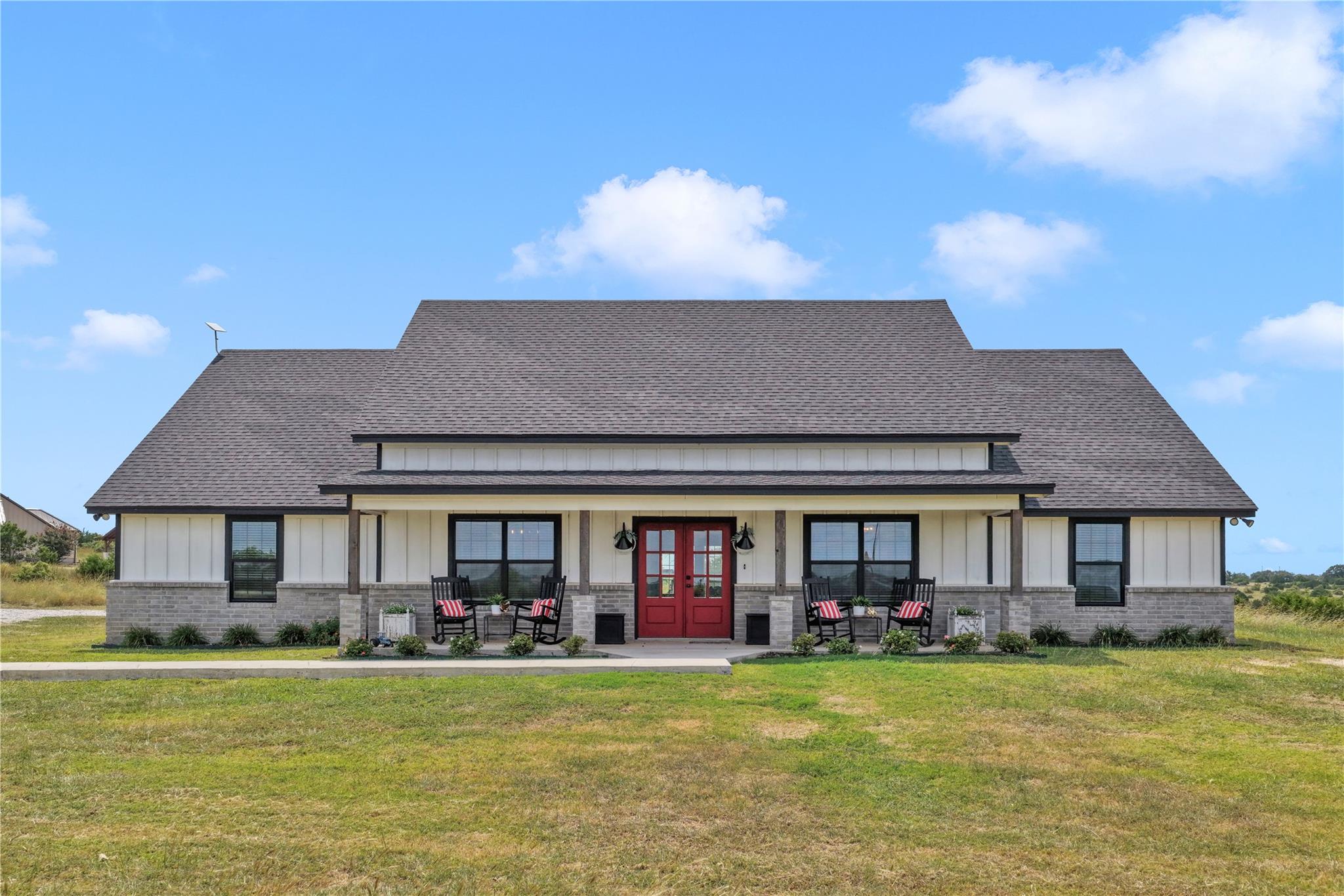 709 Three Creeks Dr, Bertram, TX 78605