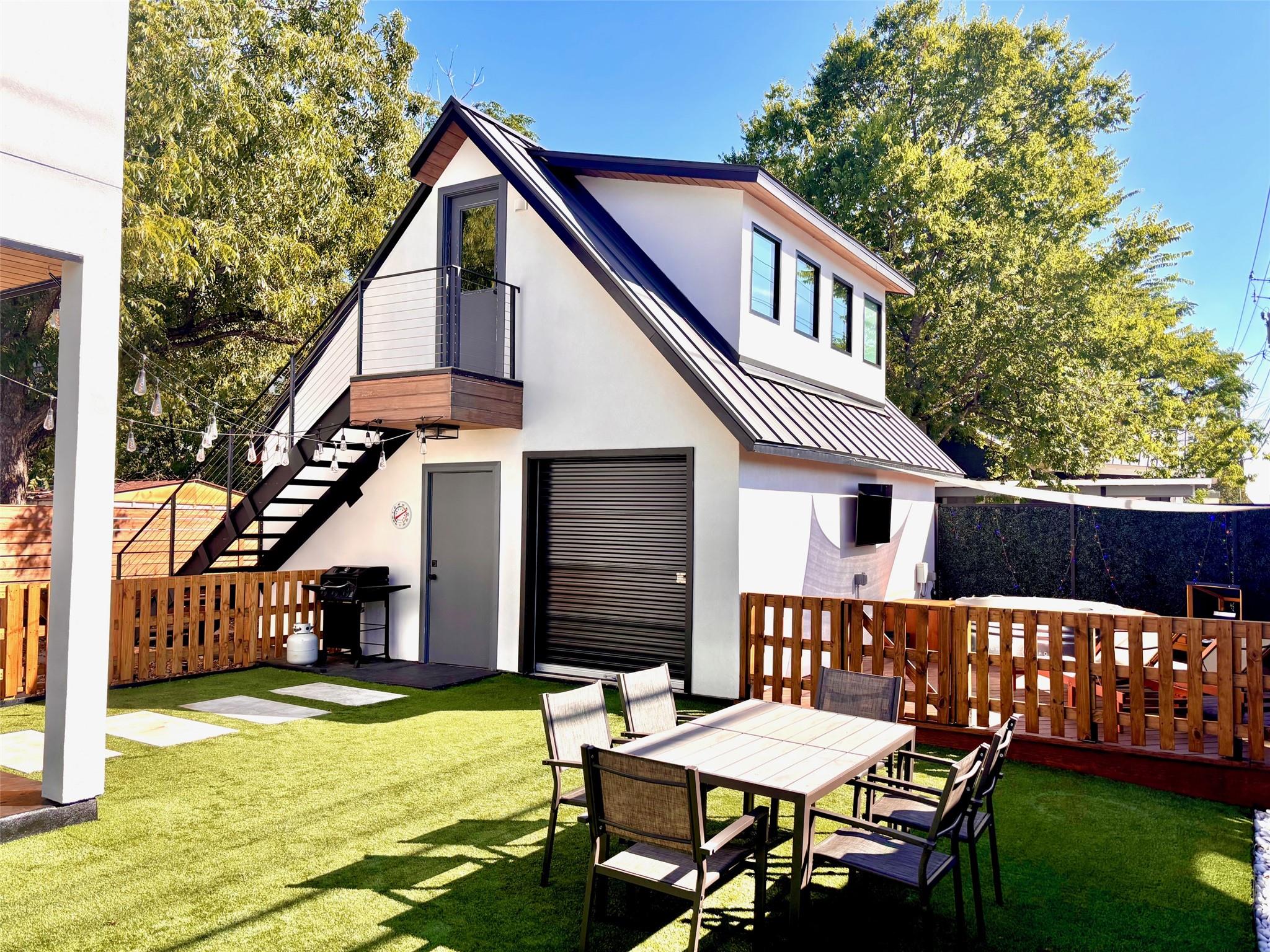 1901 Hamilton Ave, Austin, TX 78702