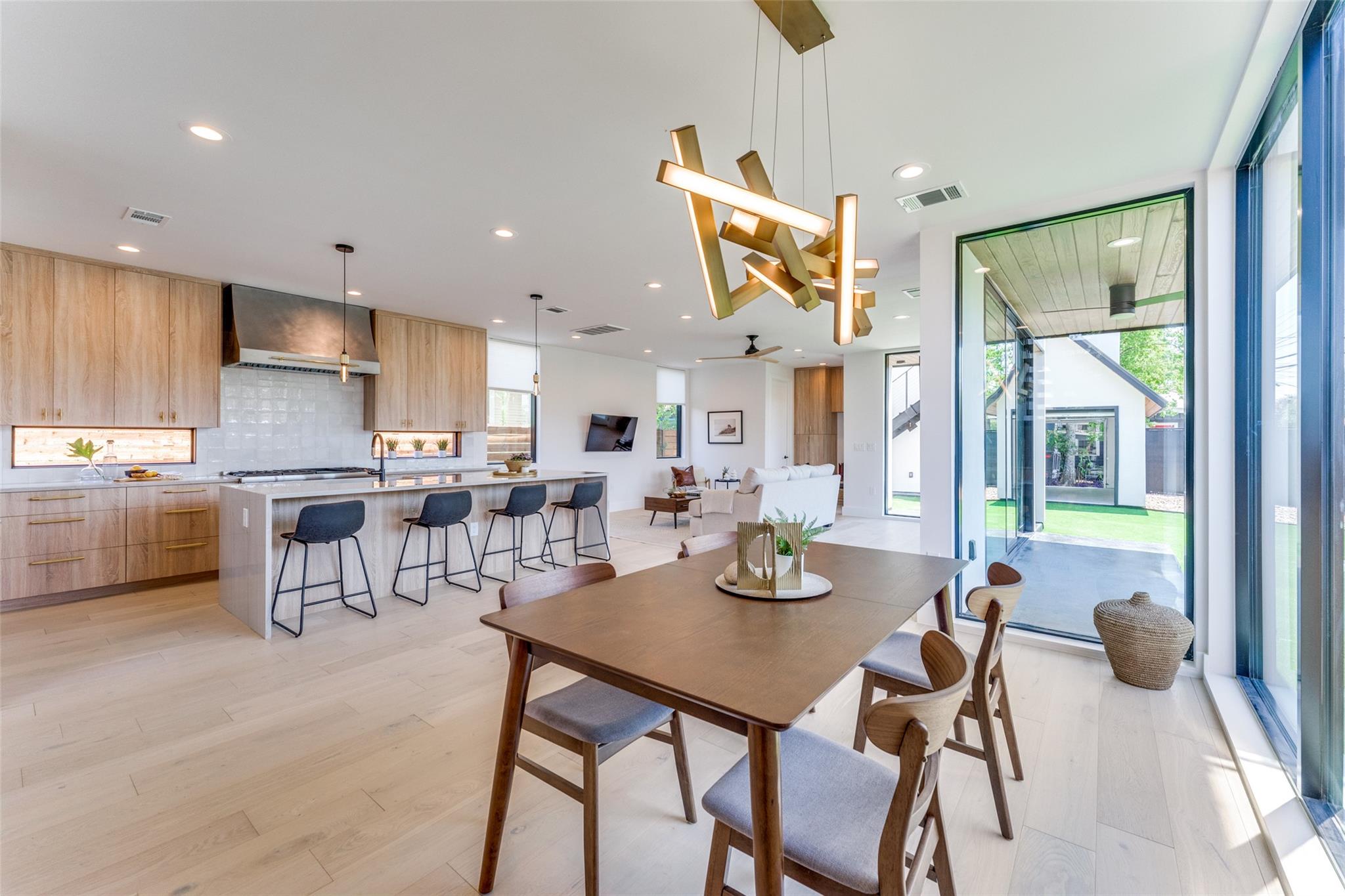 1901 Hamilton Ave, Austin, TX 78702