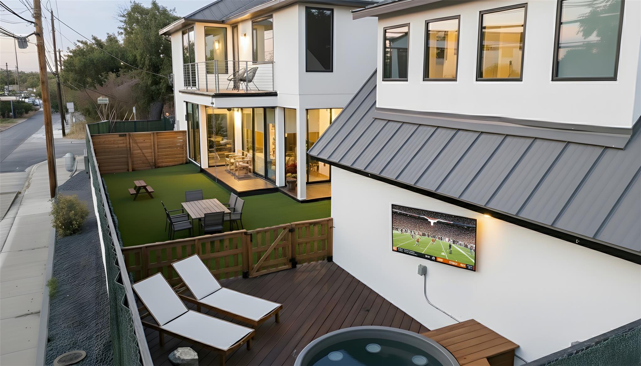 1901 Hamilton Ave, Austin, TX 78702