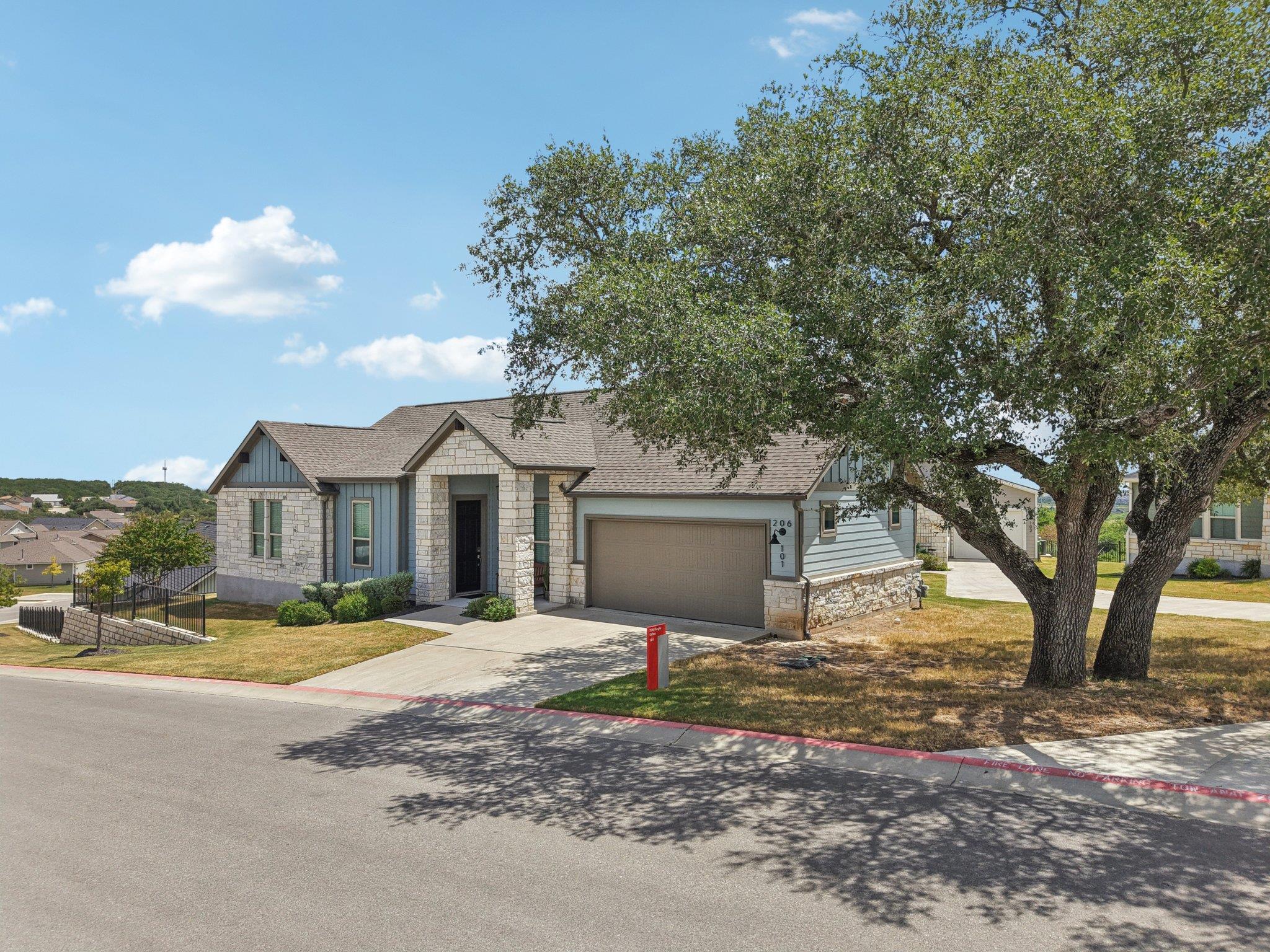 206 Eagle Dr # 101, San Marcos, TX 78666