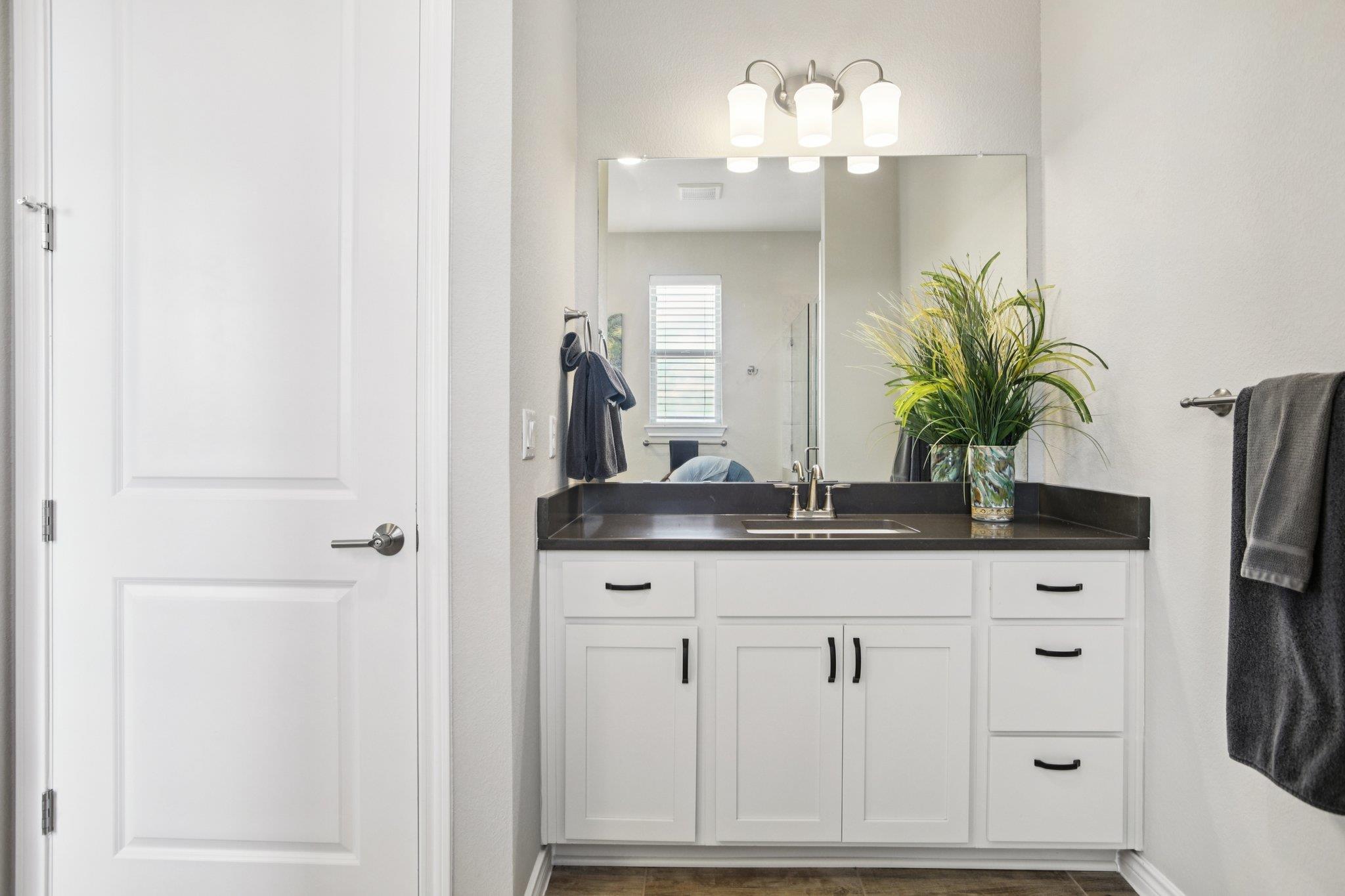 206 Eagle Dr # 101, San Marcos, TX 78666