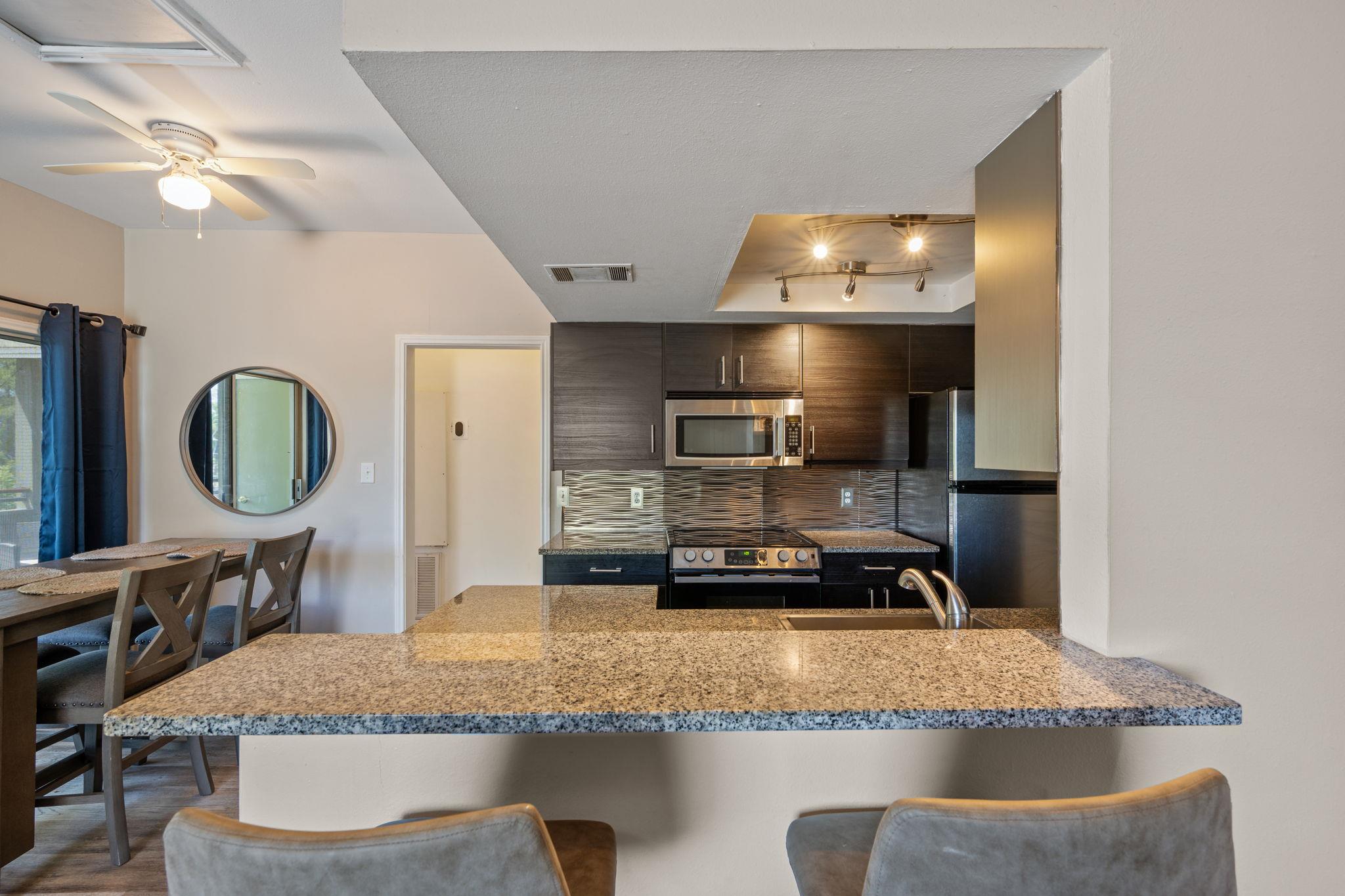 506 W San Antonio St # 205, San Marcos, TX 78666