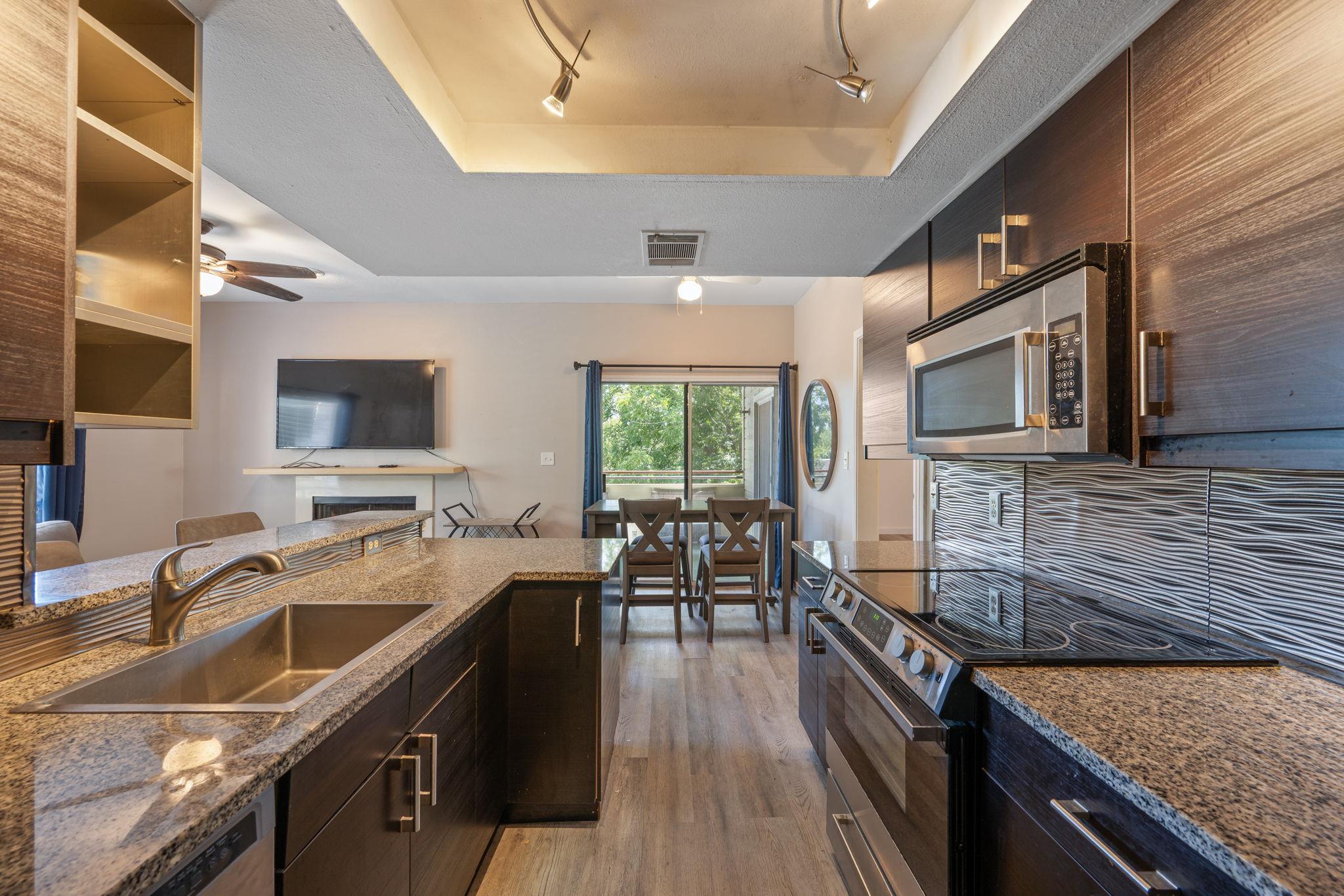 506 W San Antonio St # 205, San Marcos, TX 78666