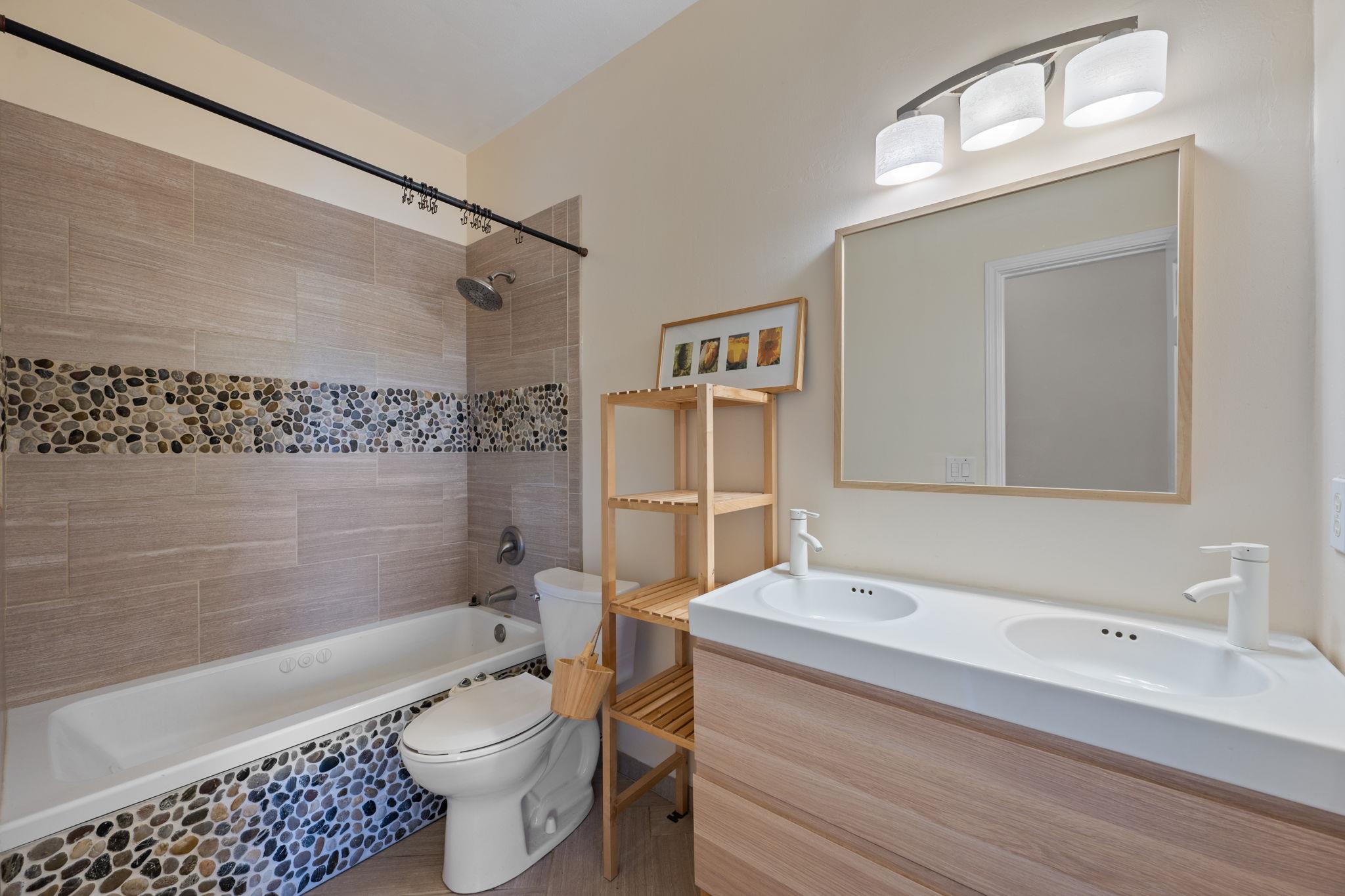 506 W San Antonio St # 205, San Marcos, TX 78666