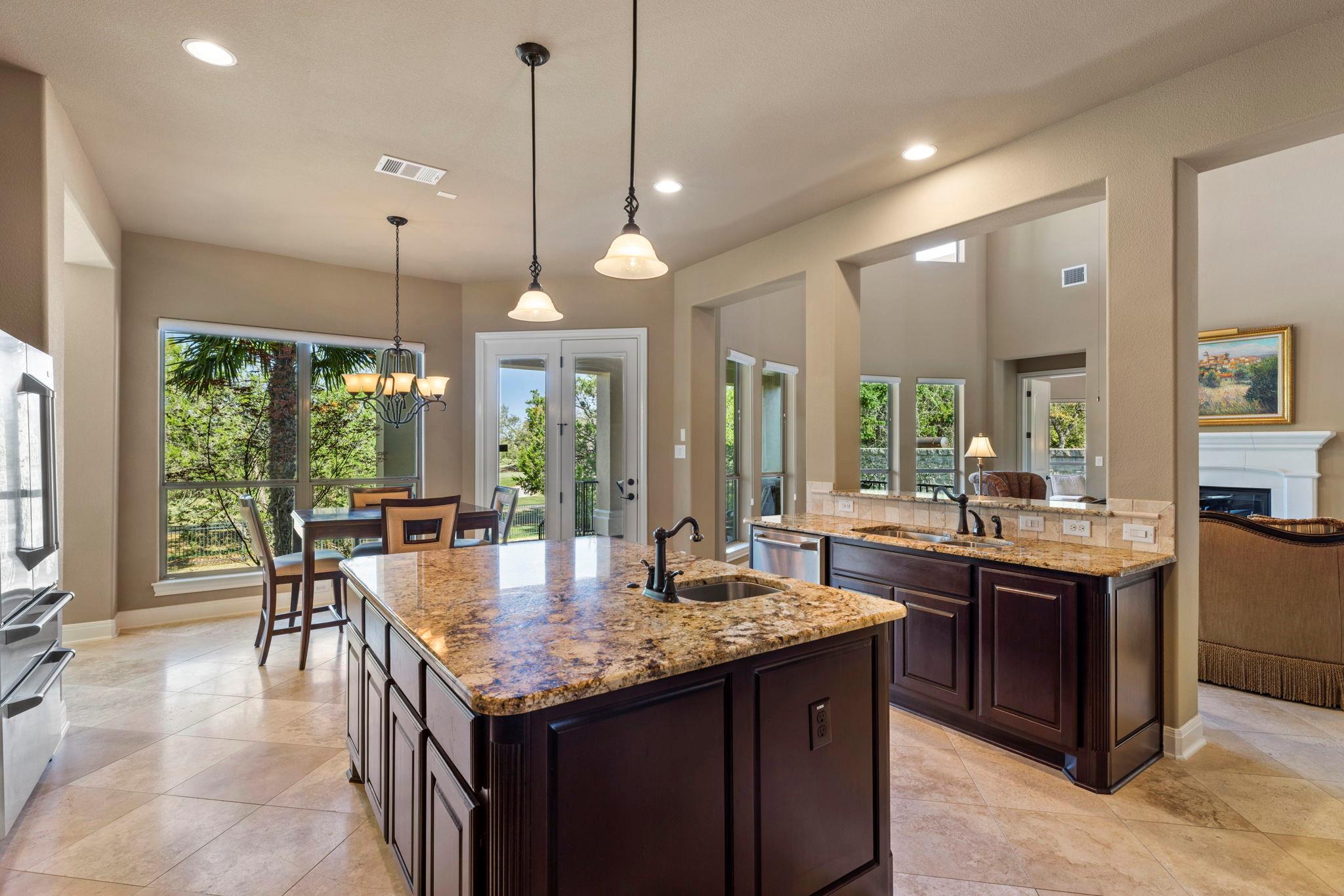 2116 University Club Dr., Austin, TX 78732