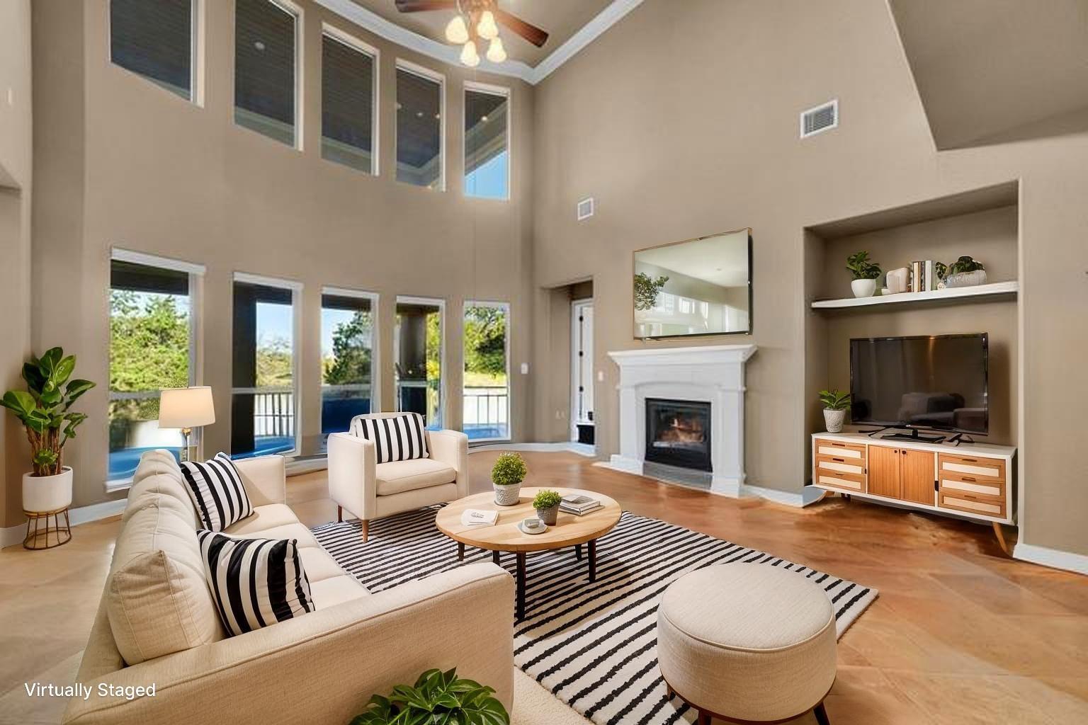 2116 University Club Dr., Austin, TX 78732