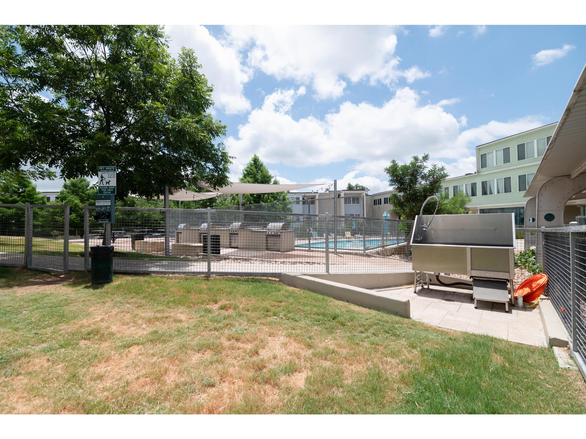 604 N Bluff Dr # 205, Austin, TX 78745