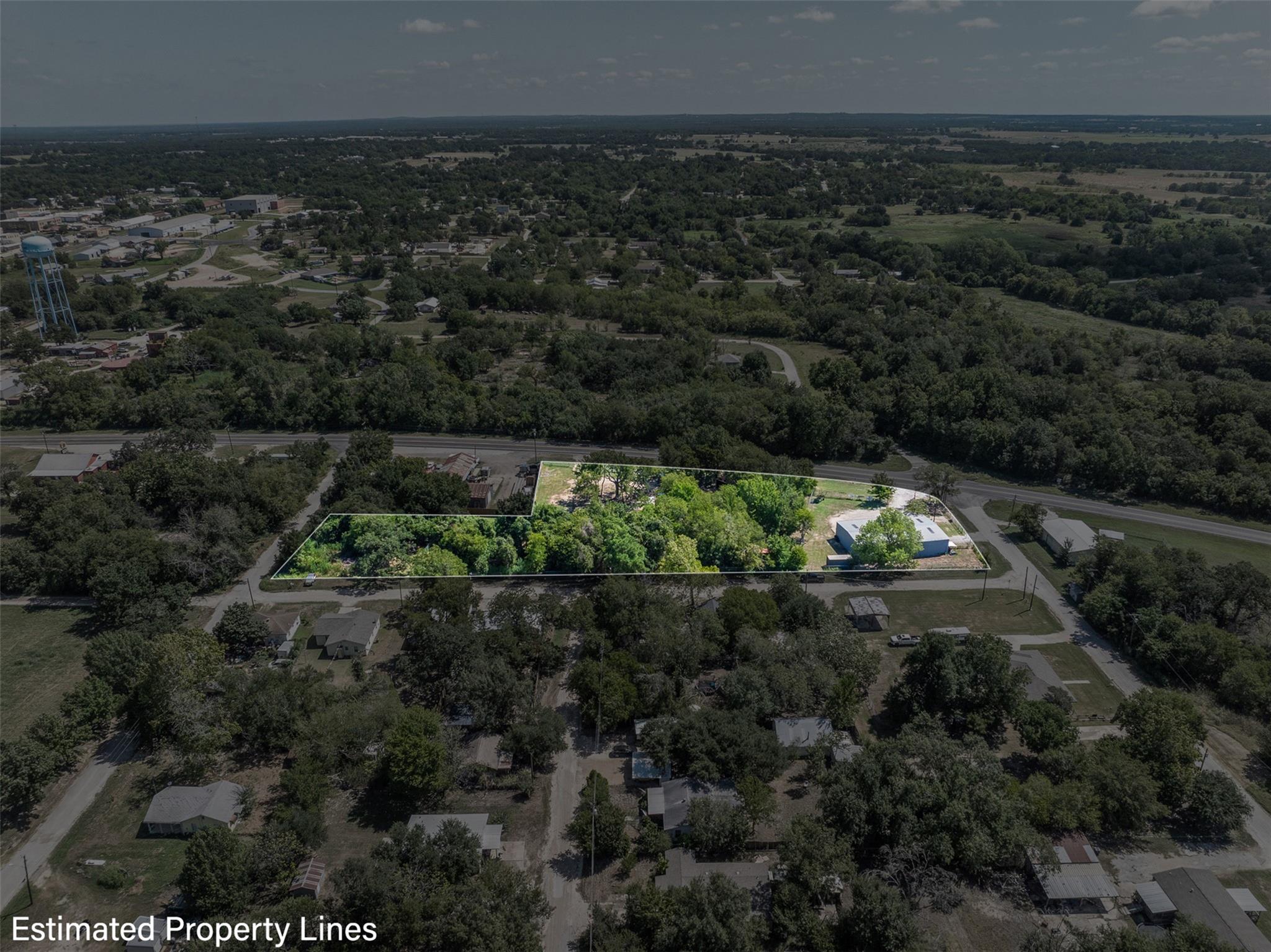 320 S Wilcox St, Rockdale, TX 76567