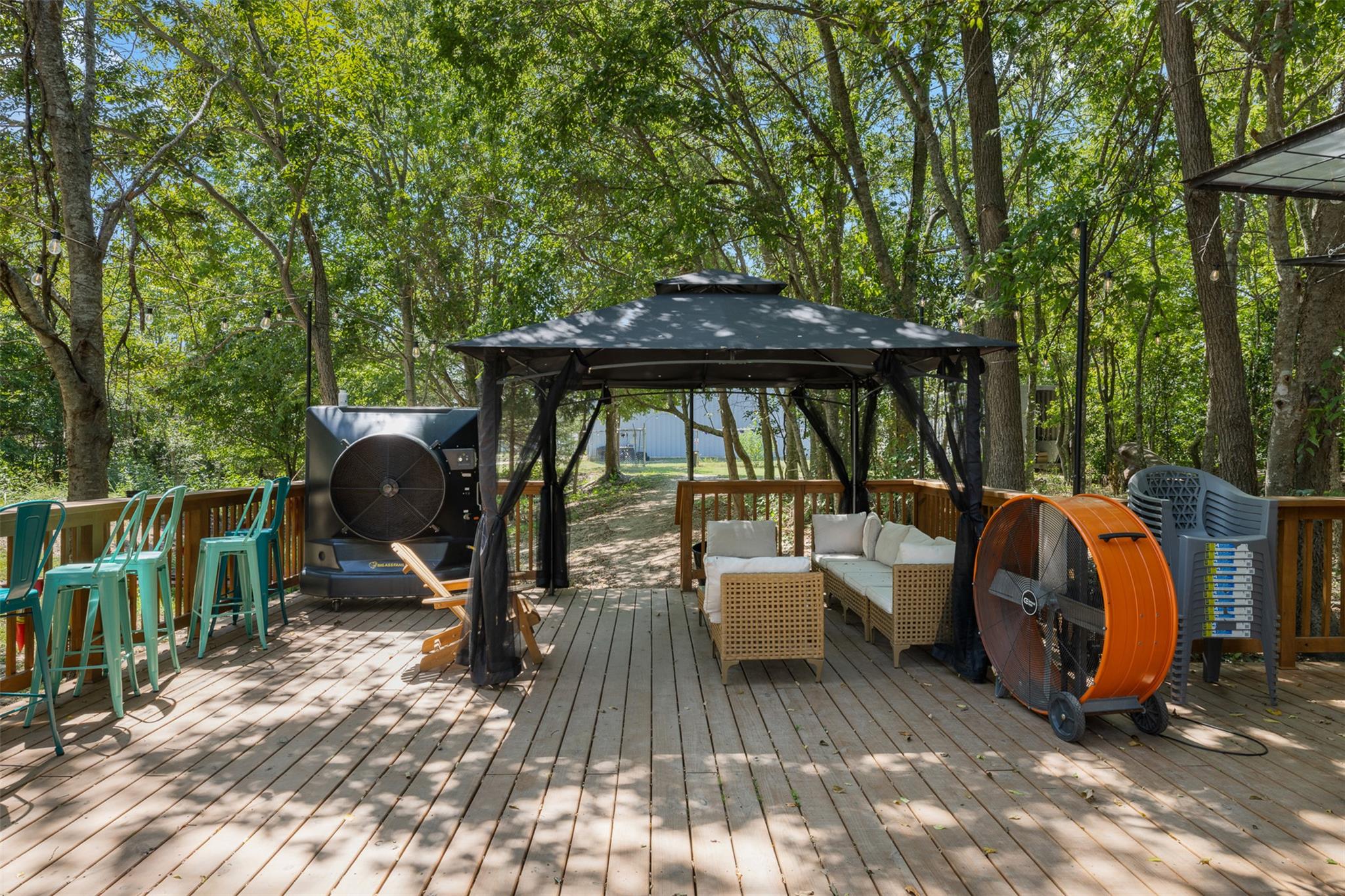 320 S Wilcox St, Rockdale, TX 76567