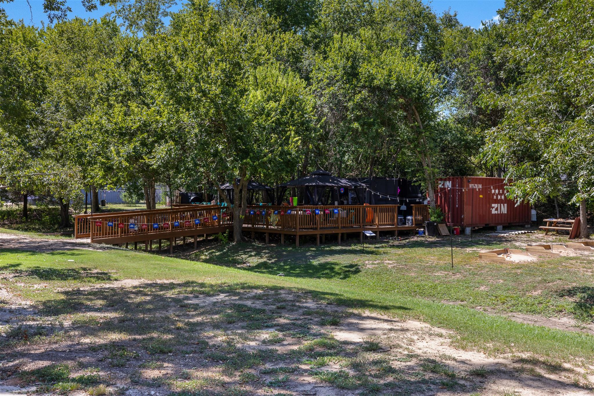 320 S Wilcox St, Rockdale, TX 76567