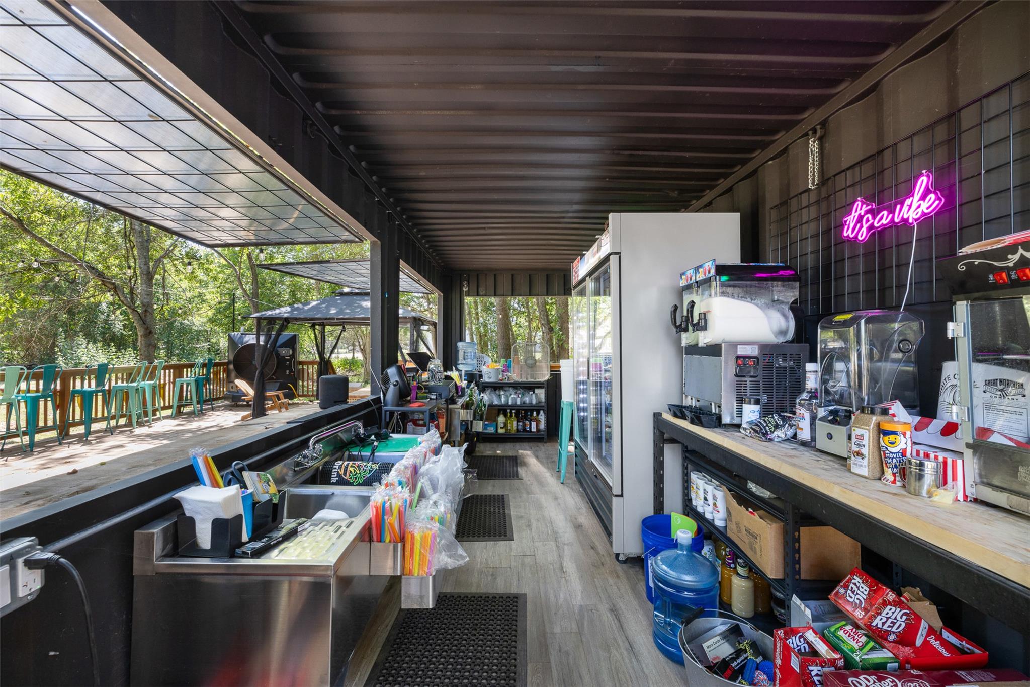 320 S Wilcox St, Rockdale, TX 76567