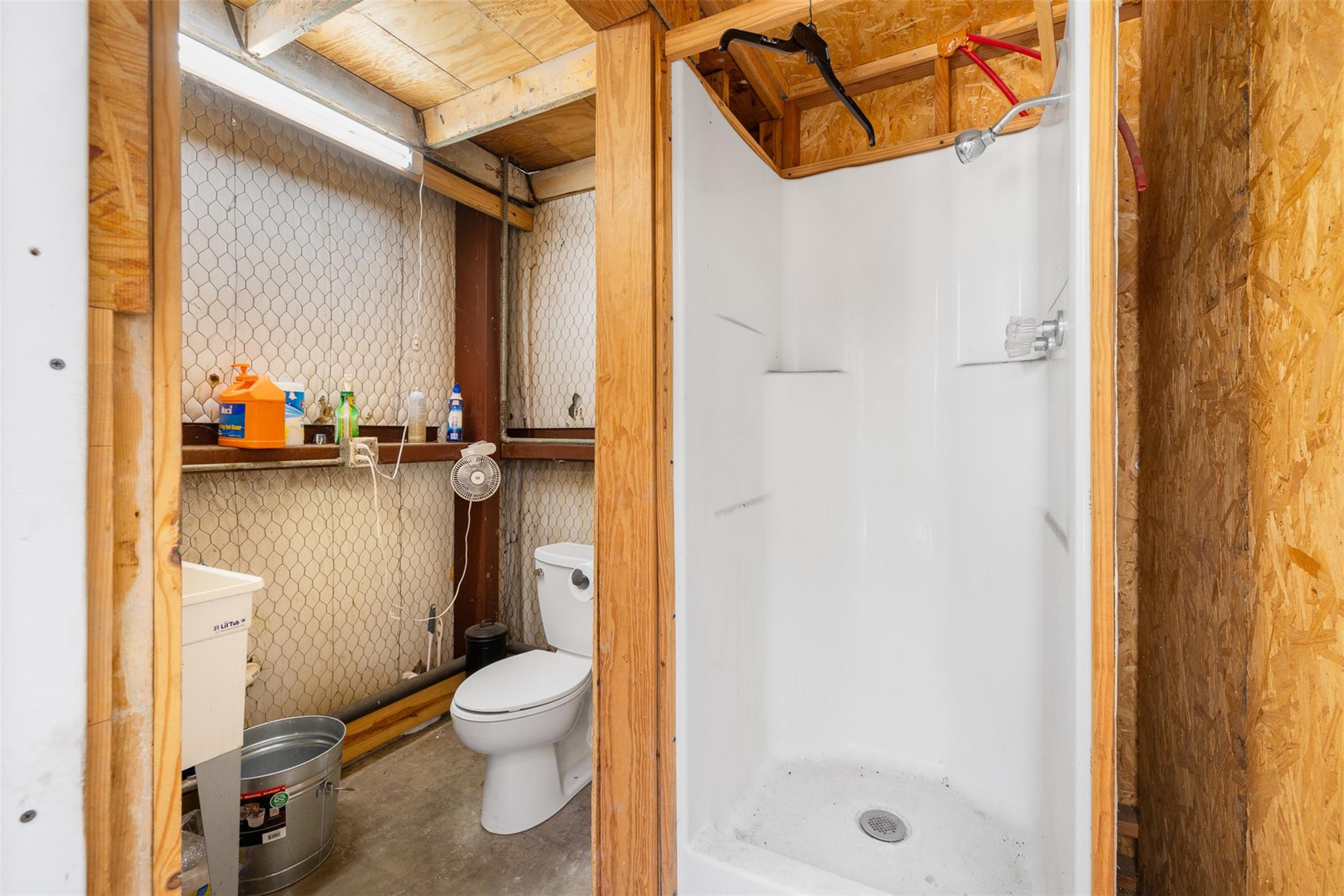 320 S Wilcox St, Rockdale, TX 76567