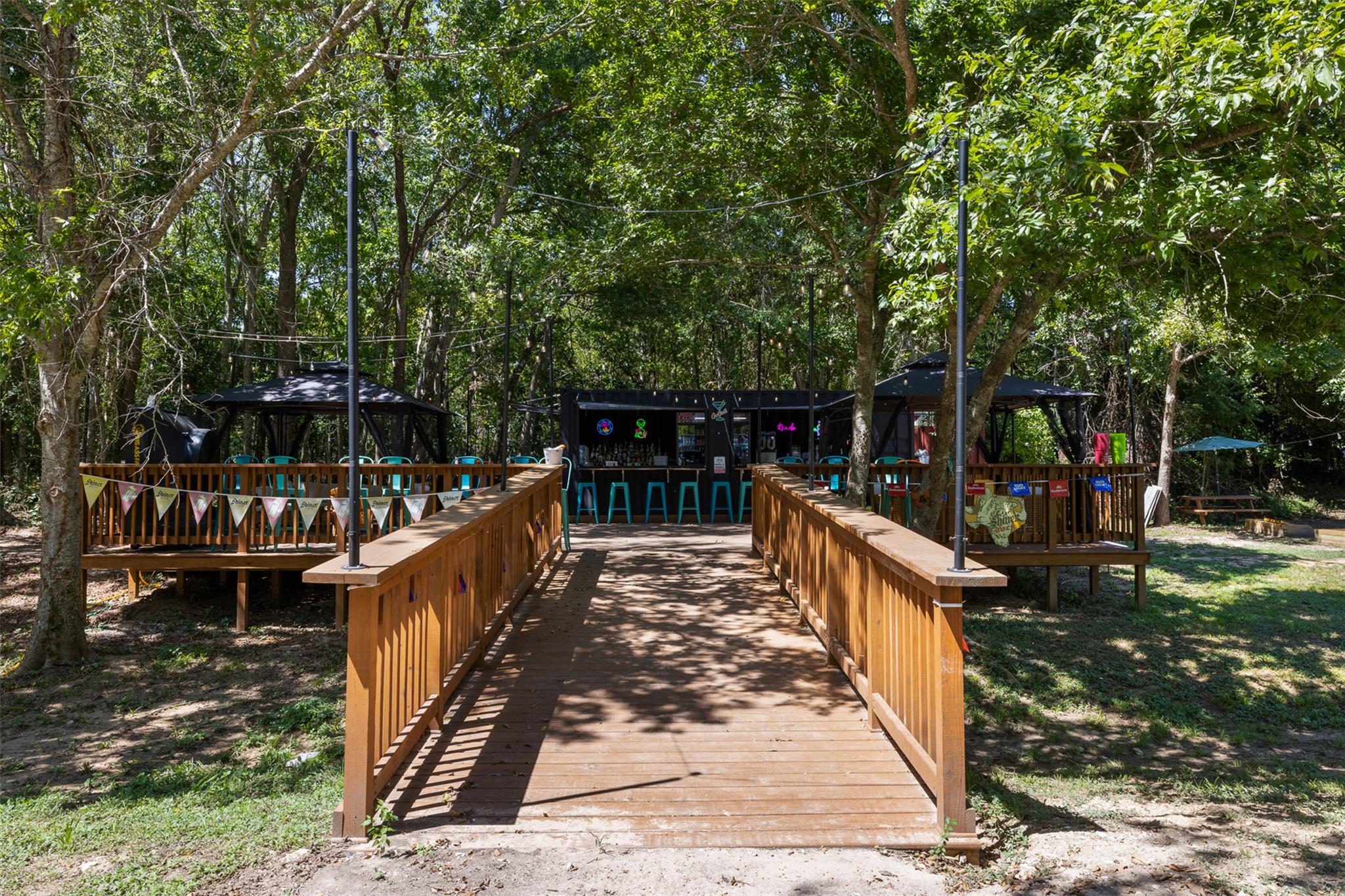 320 S Wilcox St, Rockdale, TX 76567