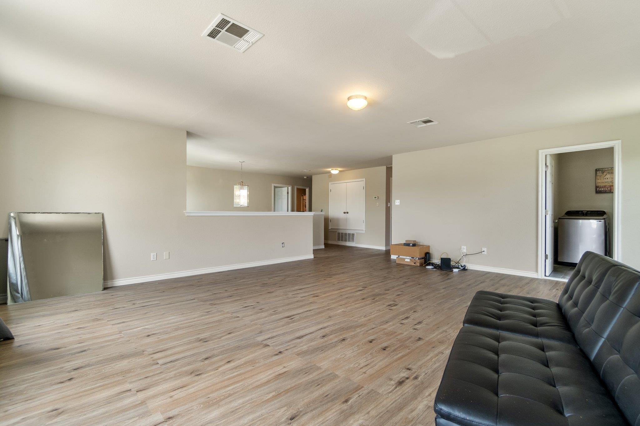 5071 Marsh Ln, Buda, TX 78610