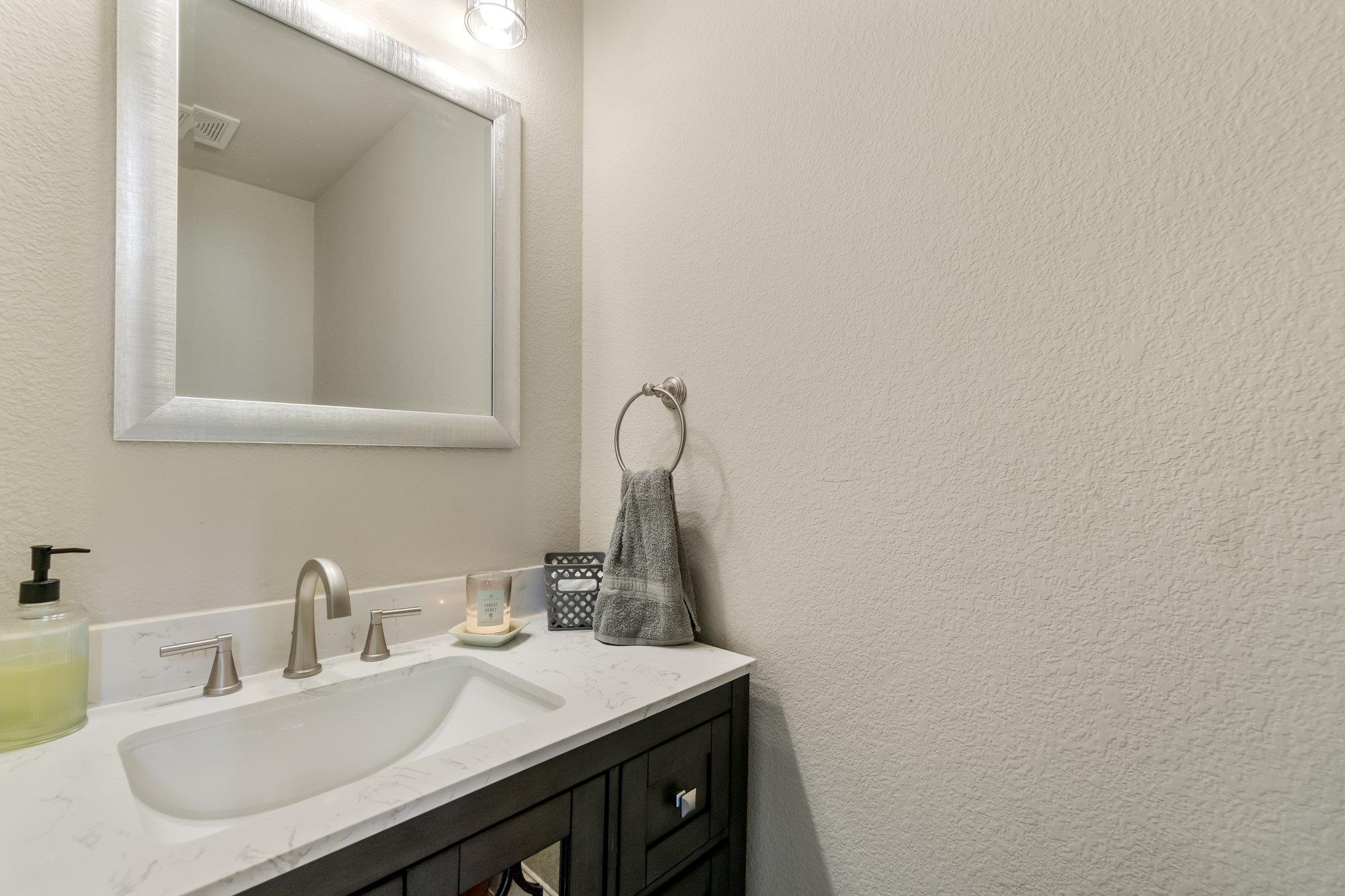 5071 Marsh Ln, Buda, TX 78610