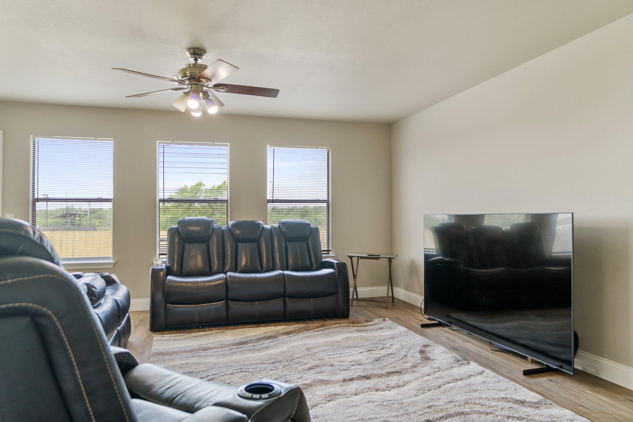 5071 Marsh Ln, Buda, TX 78610