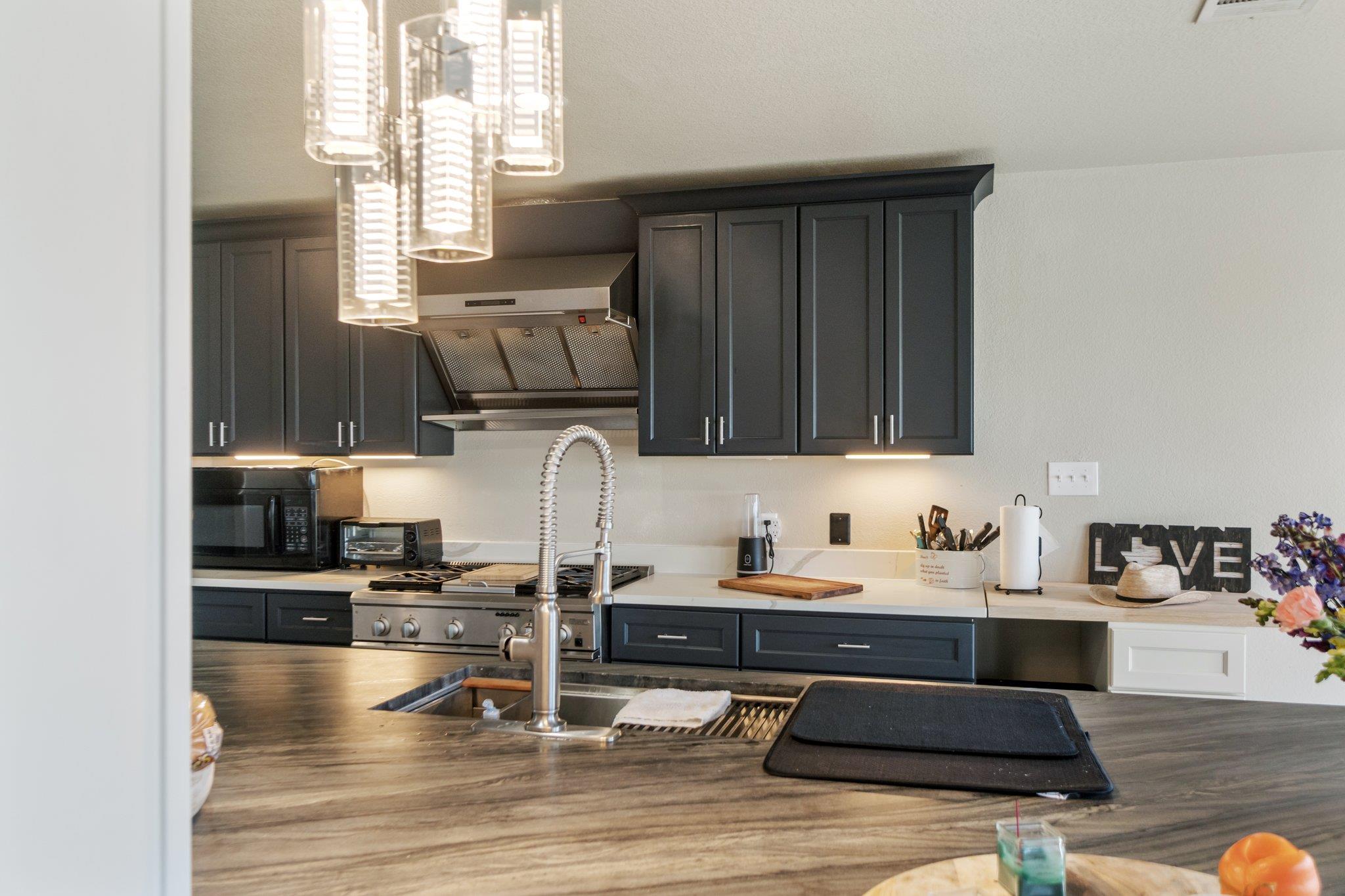 5071 Marsh Ln, Buda, TX 78610