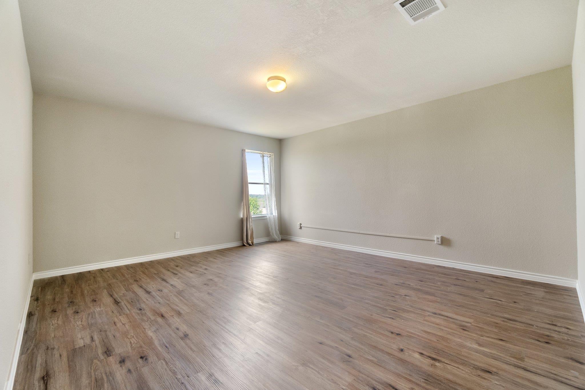 5071 Marsh Ln, Buda, TX 78610