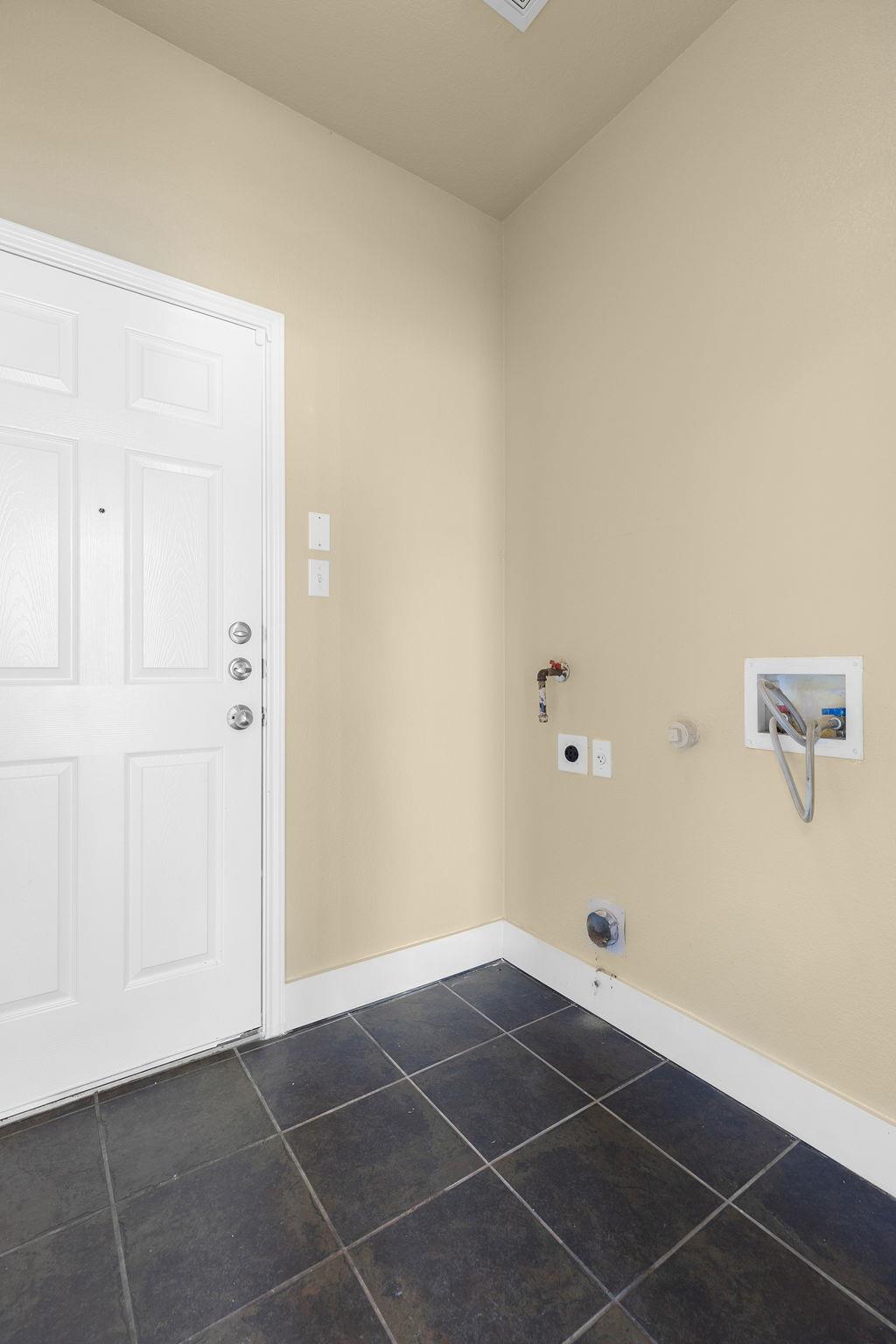 10128 Channel Island Dr, Austin, TX 78747