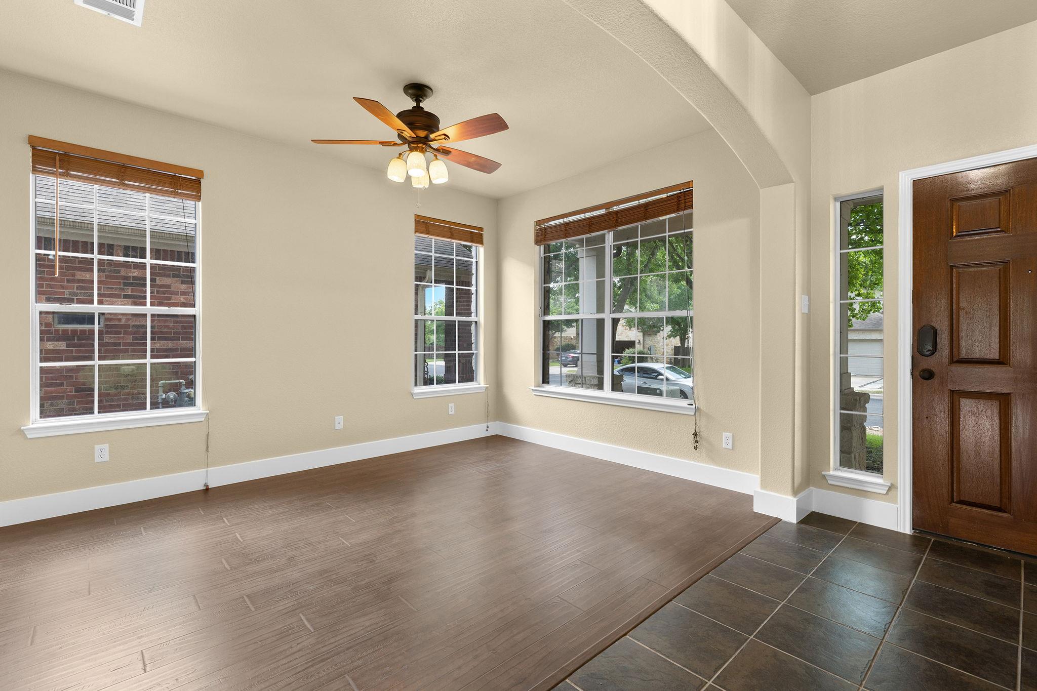 10128 Channel Island Dr, Austin, TX 78747