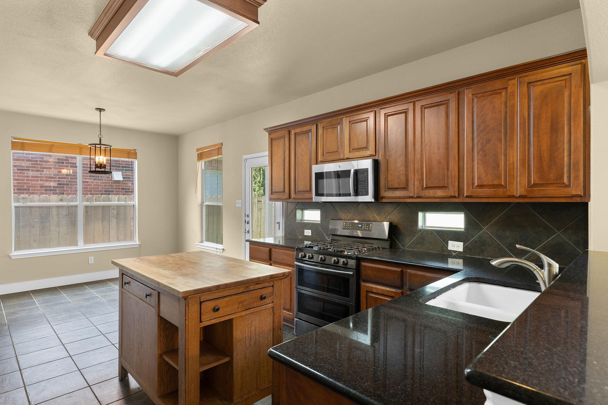 10128 Channel Island Dr, Austin, TX 78747