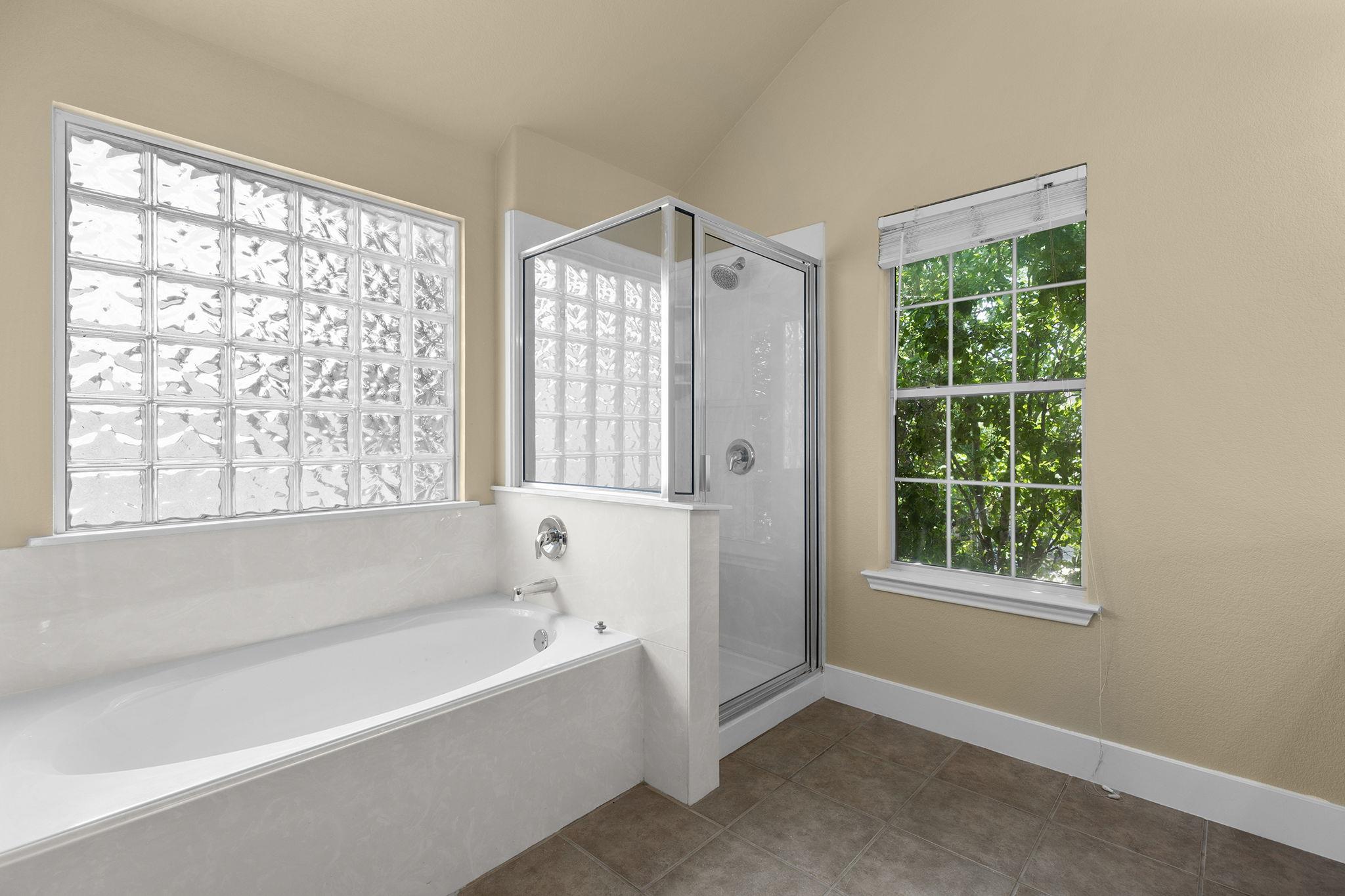 10128 Channel Island Dr, Austin, TX 78747