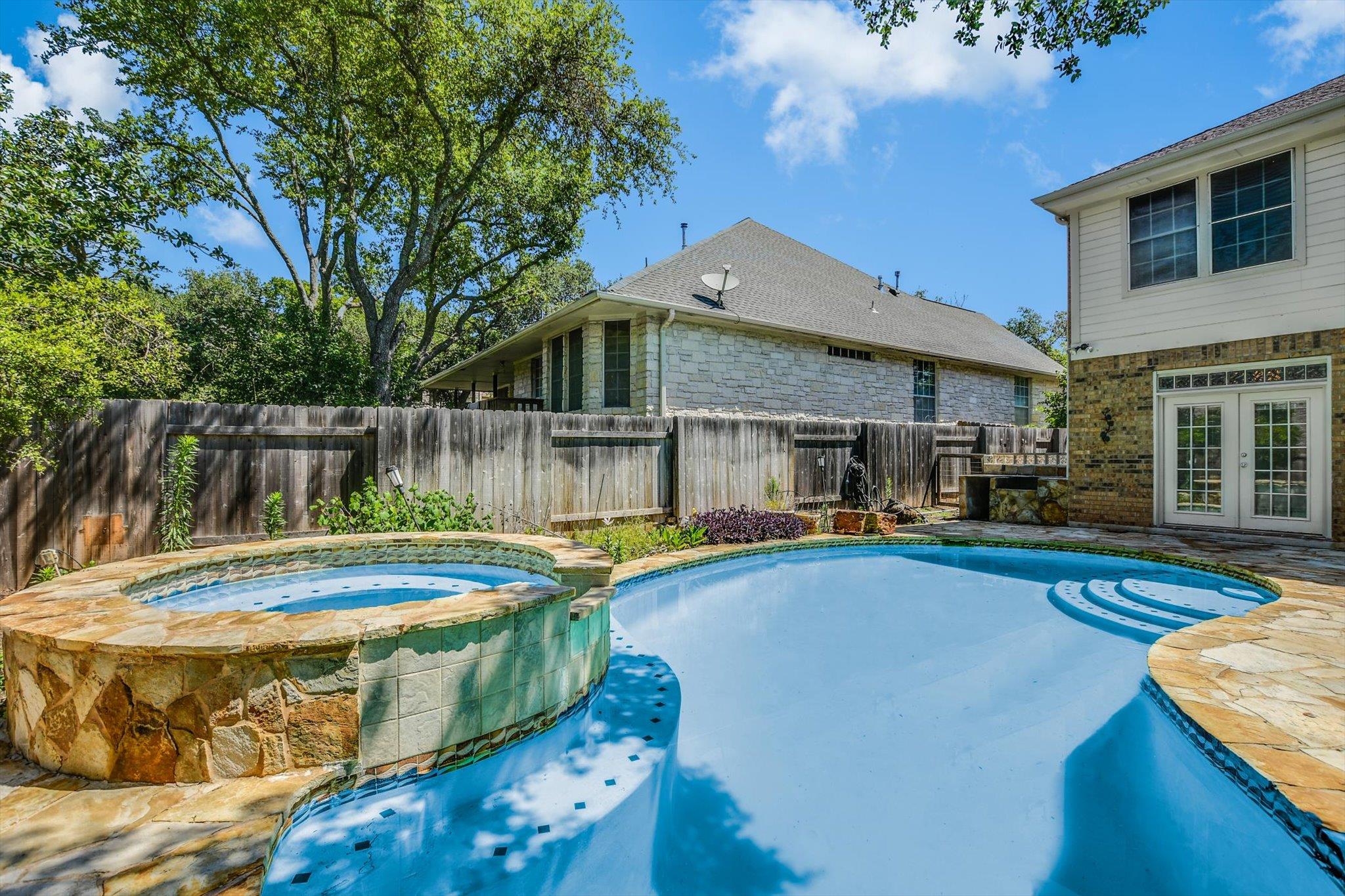 9934 Barbrook Dr, Austin, TX 78726