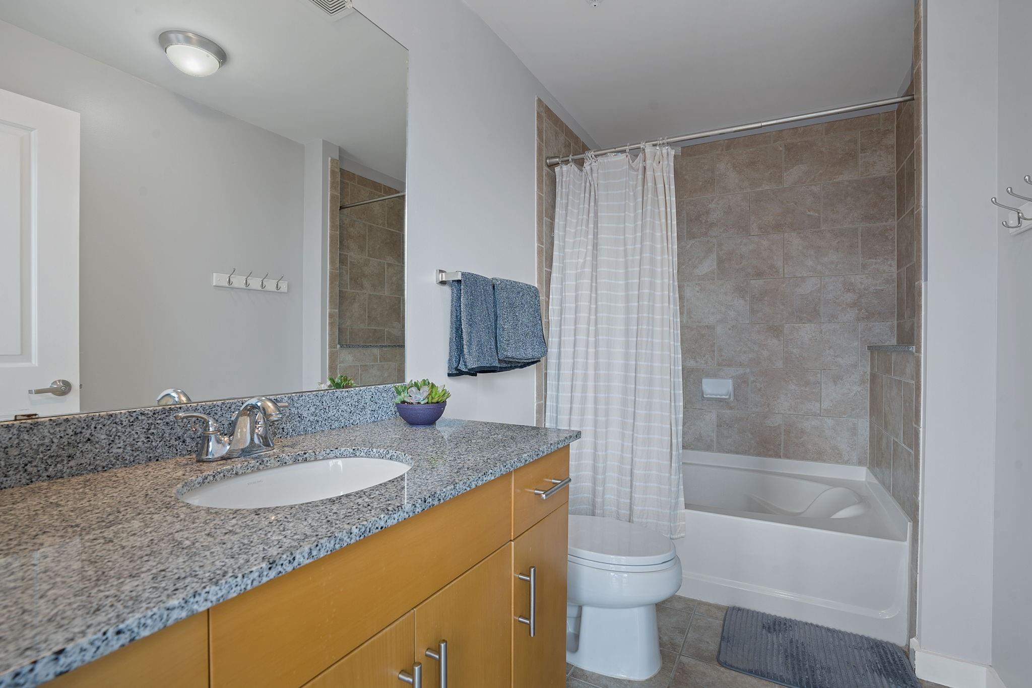 360 Nueces St # 3608, Austin, TX 78701