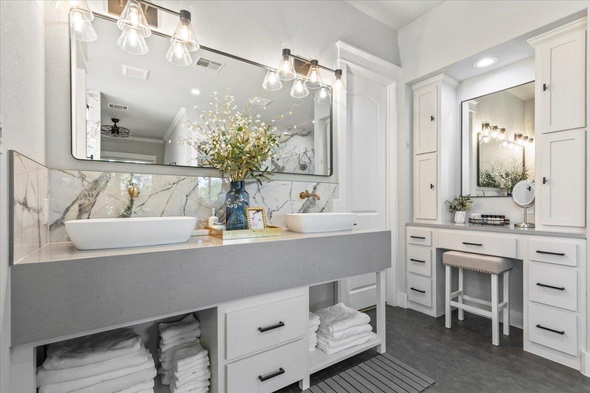 205 Overlook Ct, Georgetown, TX 78628