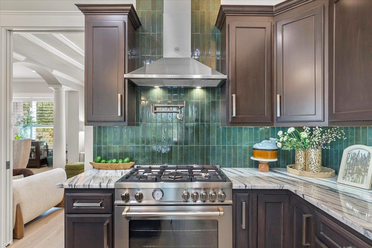 205 Overlook Ct, Georgetown, TX 78628