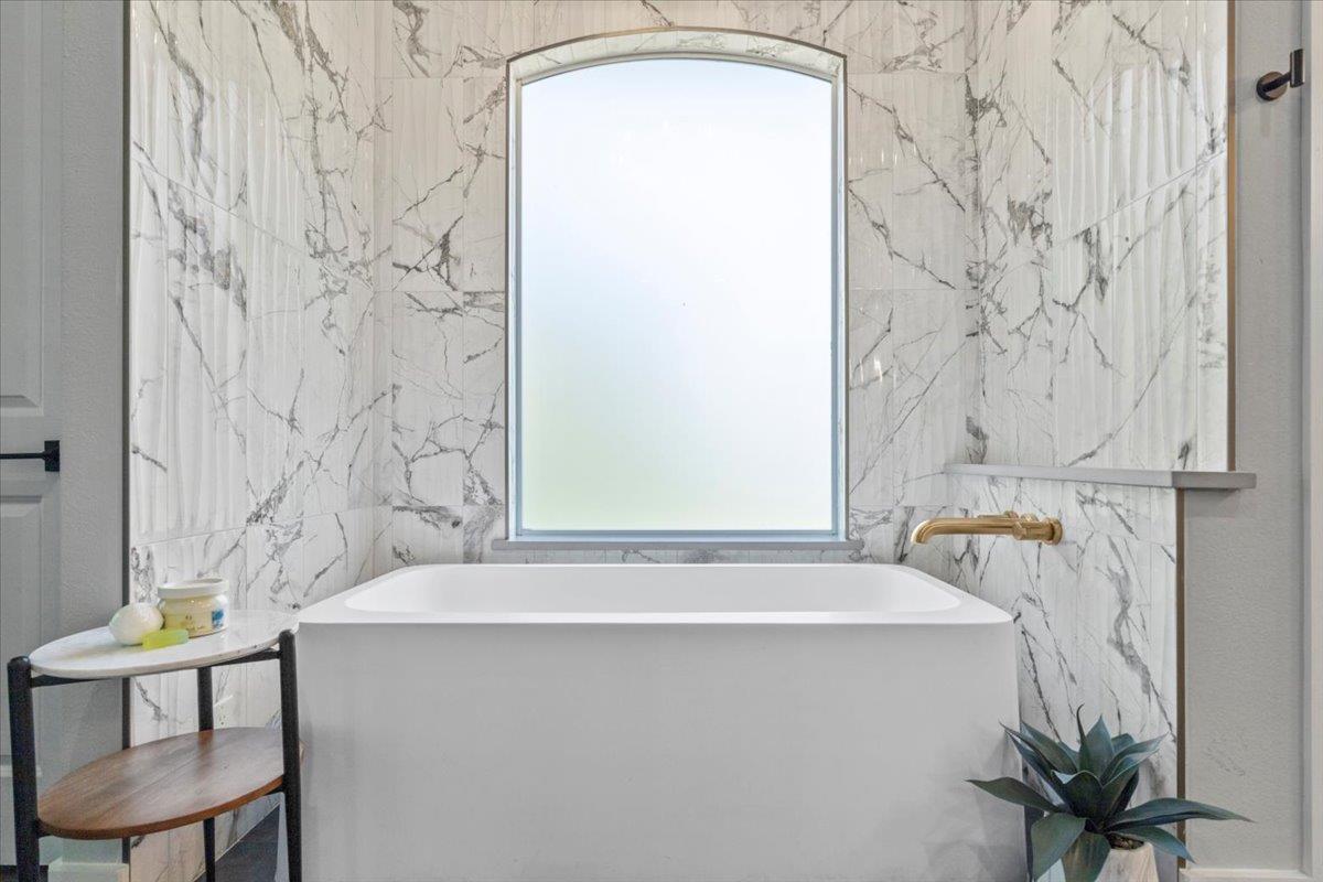 205 Overlook Ct, Georgetown, TX 78628