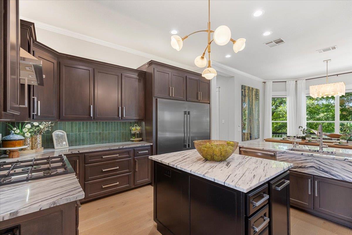 205 Overlook Ct, Georgetown, TX 78628