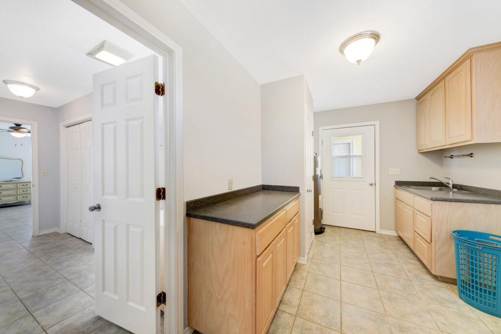 2474 Goehmann Ln, Fredericksburg, TX 78624