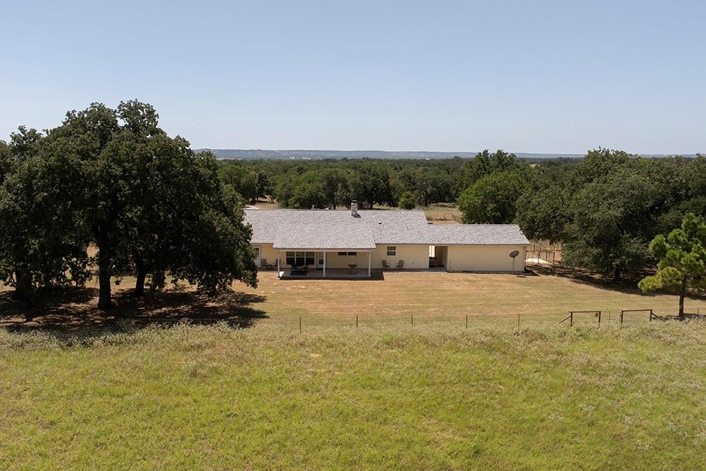 2474 Goehmann Ln, Fredericksburg, TX 78624