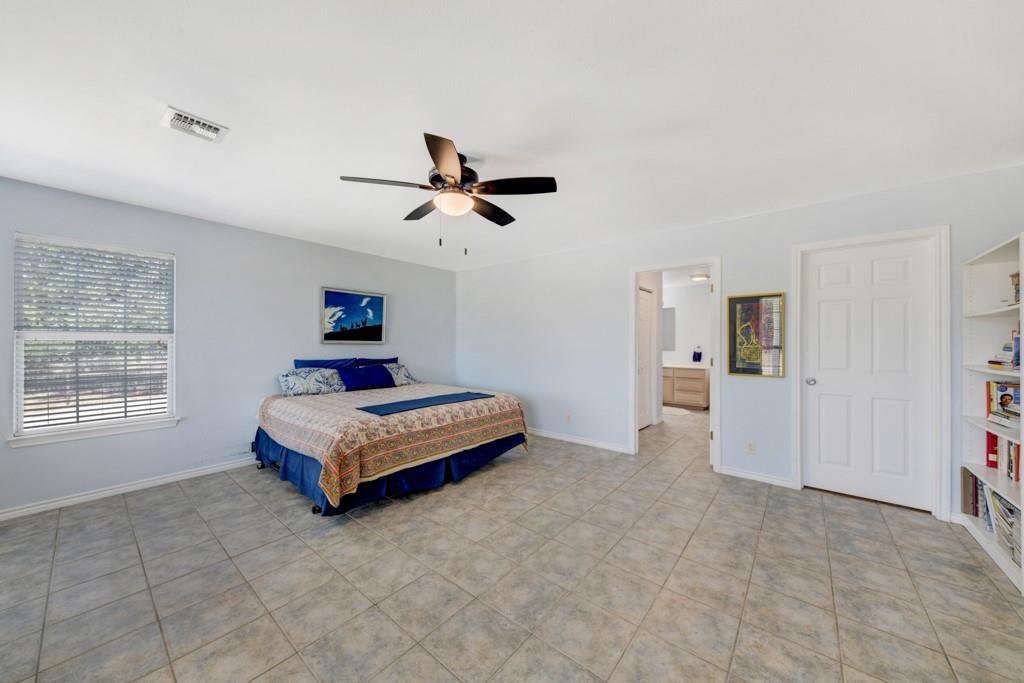 2474 Goehmann Ln, Fredericksburg, TX 78624