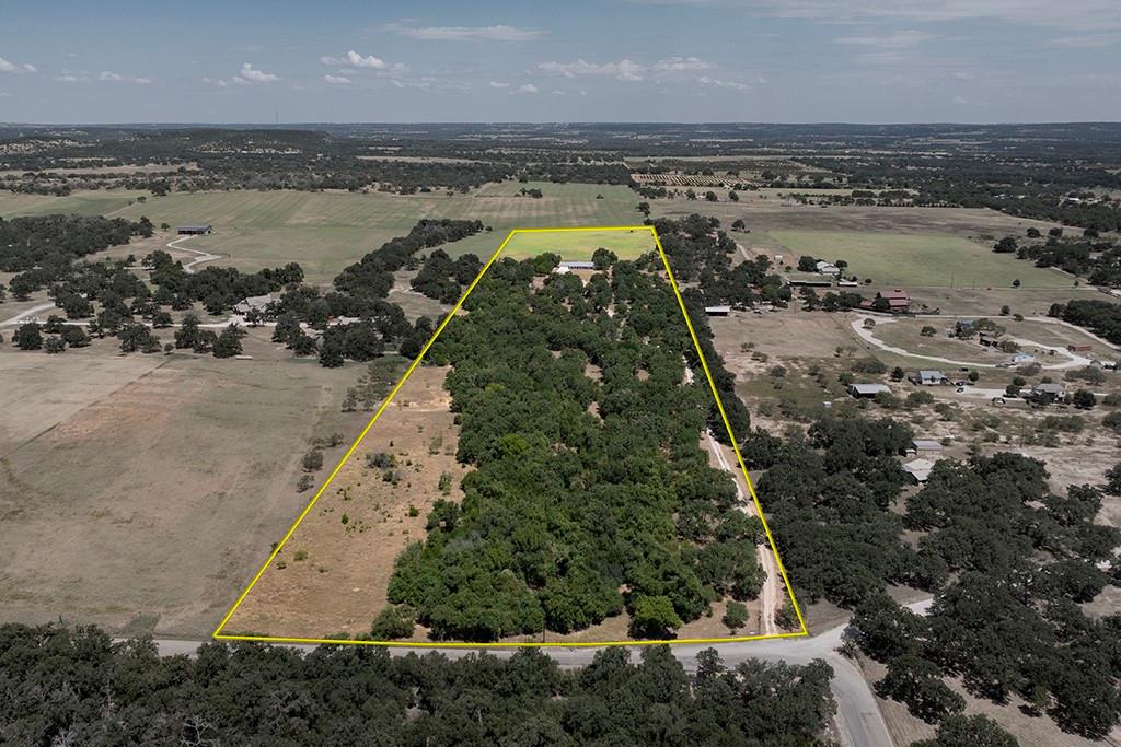 2474 Goehmann Ln, Fredericksburg, TX 78624