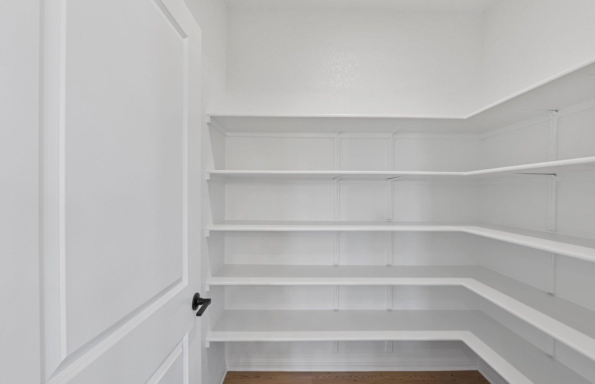 6913 Cliff Rose Dr, Spicewood, TX 78669