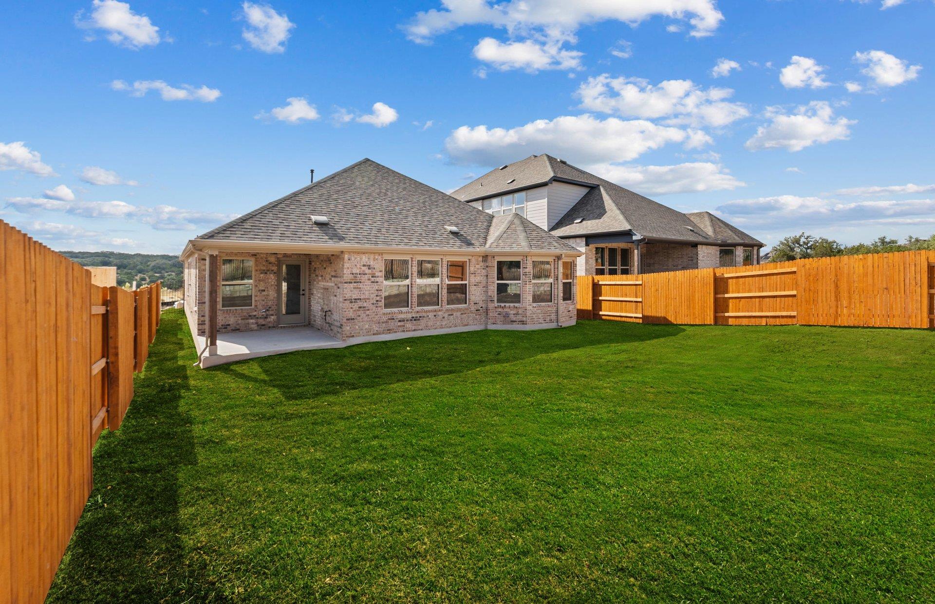 6913 Cliff Rose Dr, Spicewood, TX 78669