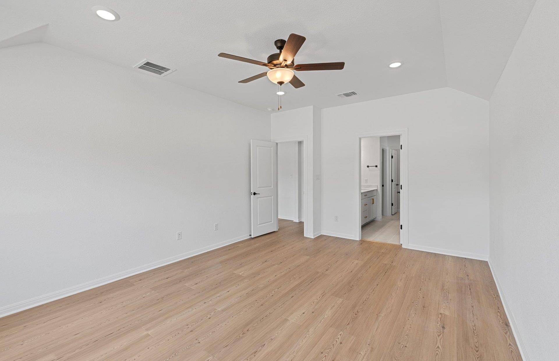 6913 Cliff Rose Dr, Spicewood, TX 78669