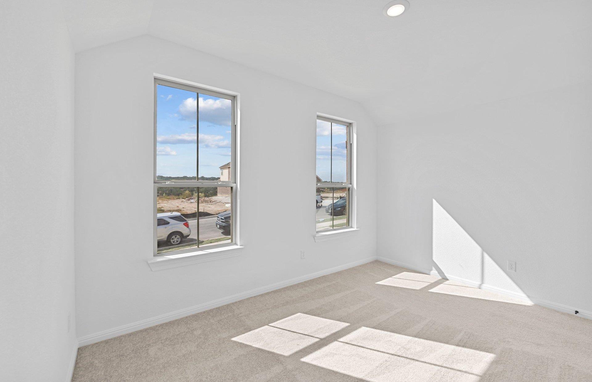 6913 Cliff Rose Dr, Spicewood, TX 78669