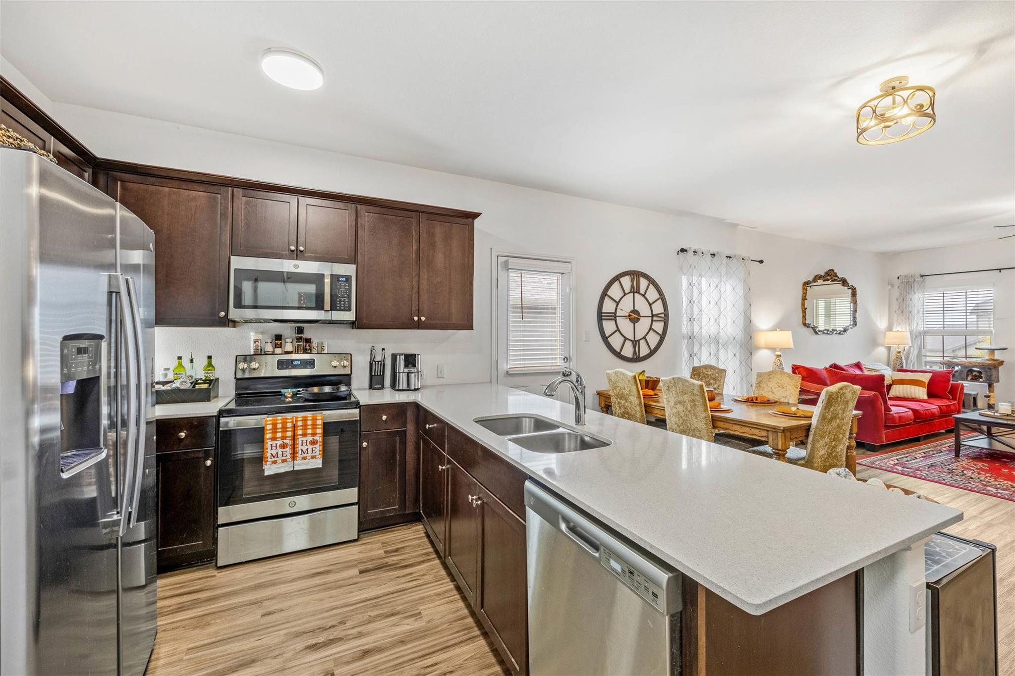 217 Barbary Coast Ln, Jarrell, TX 76537