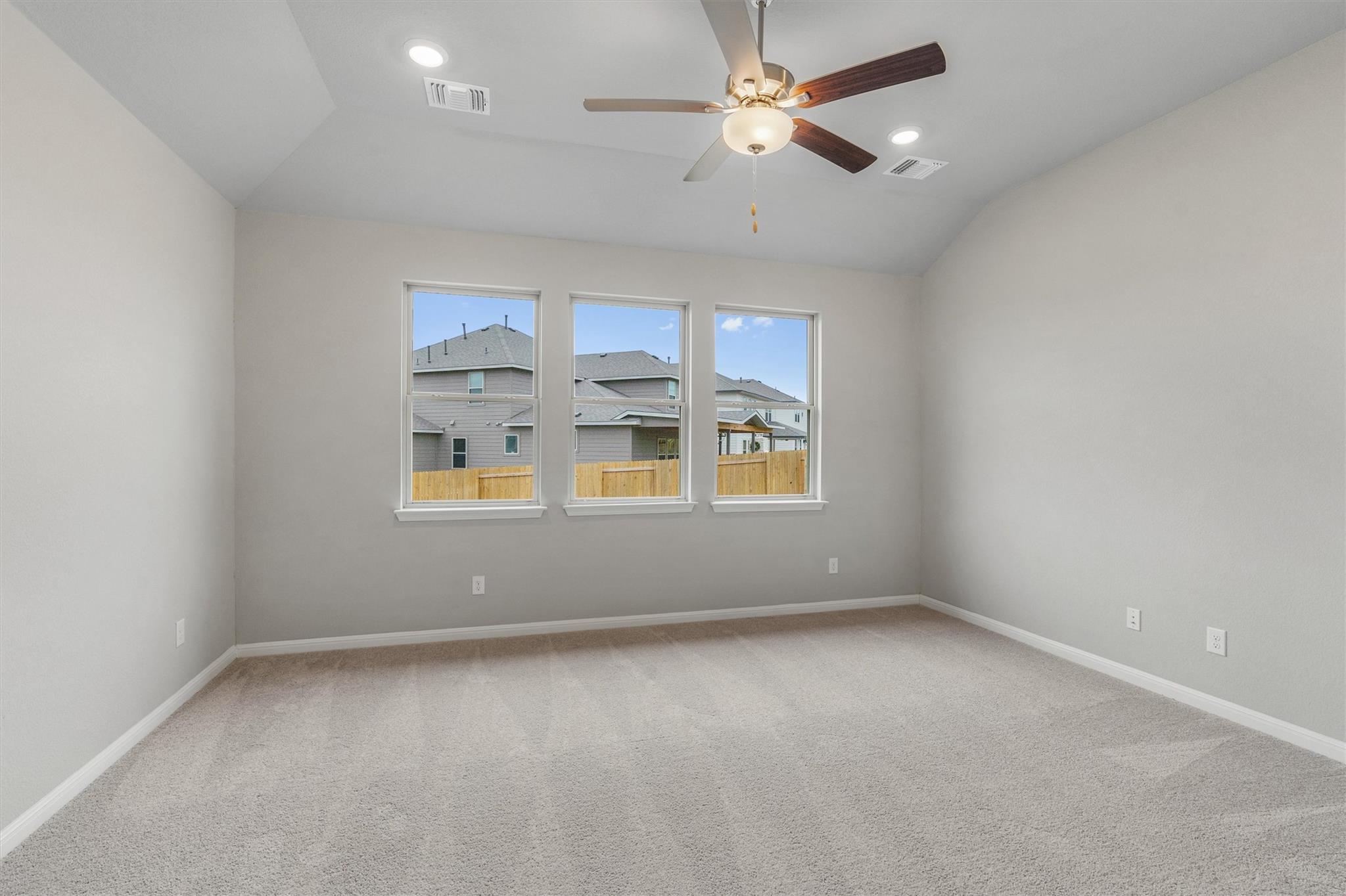 128 Comet Pointe Dr, Georgetown, TX 78628