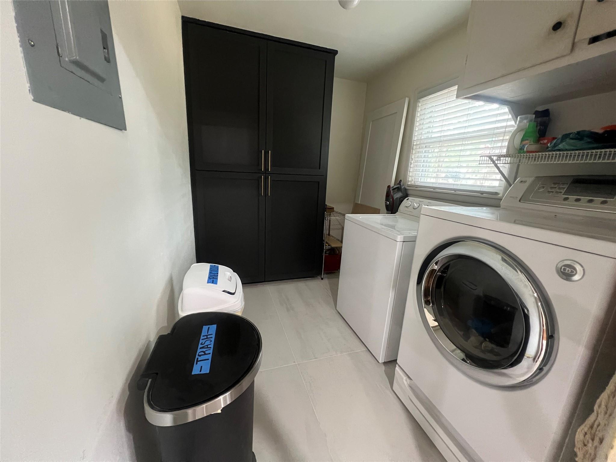 1003 W Bluebonnet Dr, San Marcos, TX 78666