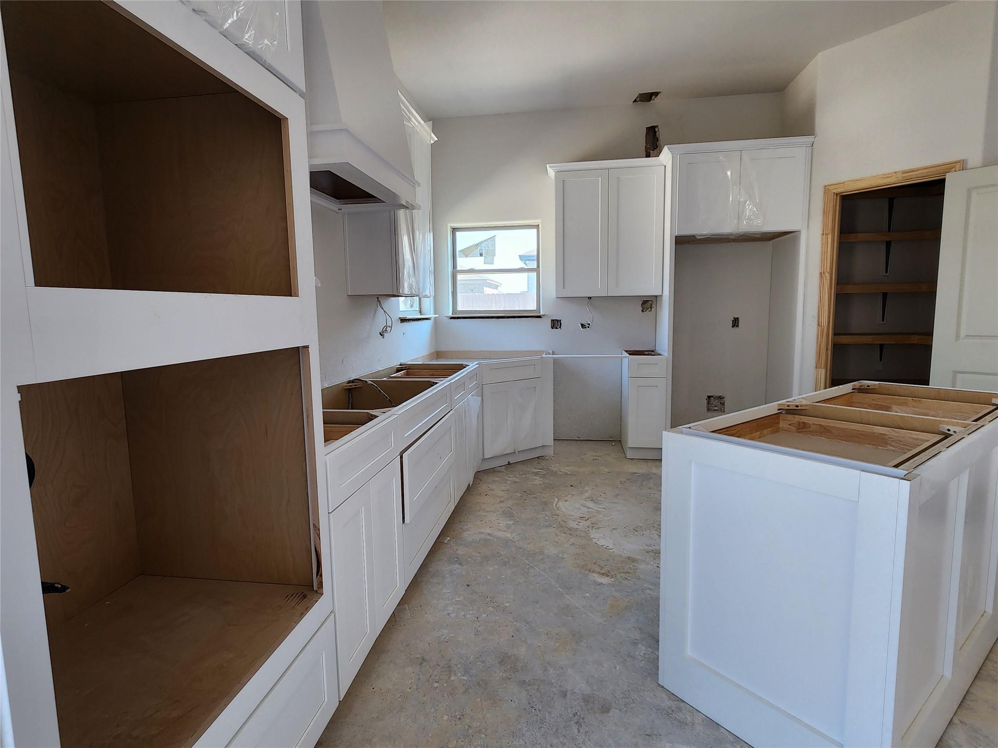 712 Eagle Claw Dr, Salado, TX 76571