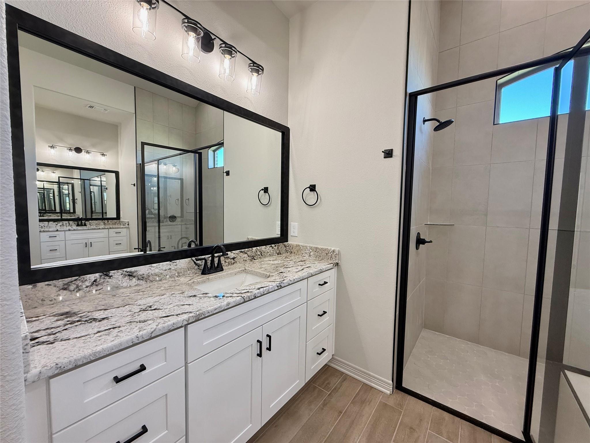 712 Eagle Claw Dr, Salado, TX 76571